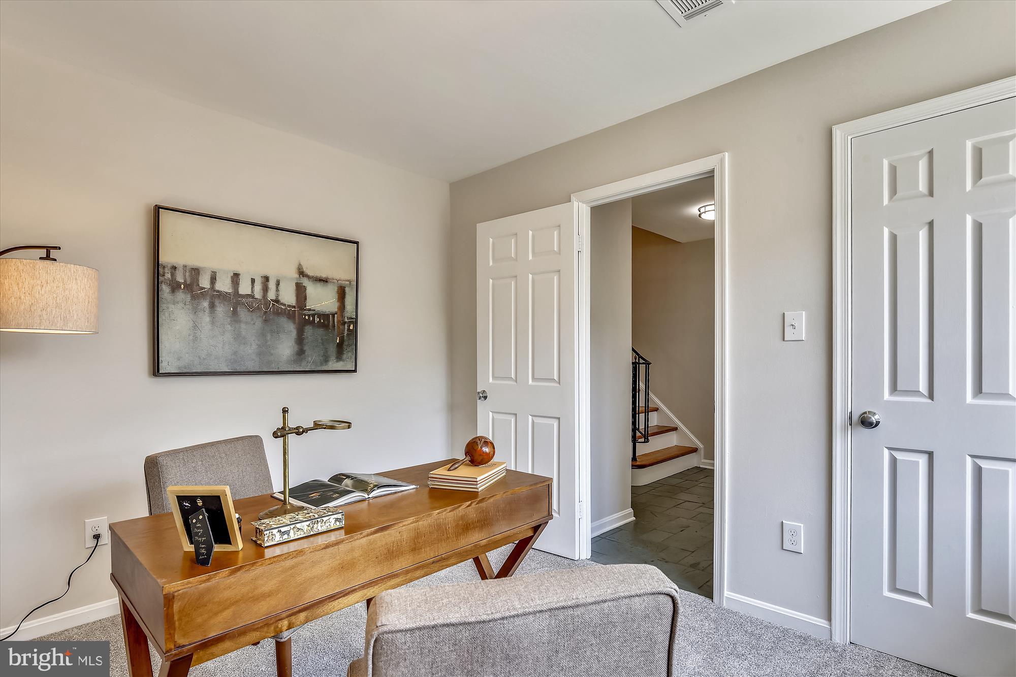 VERNON SQUARE - Residential