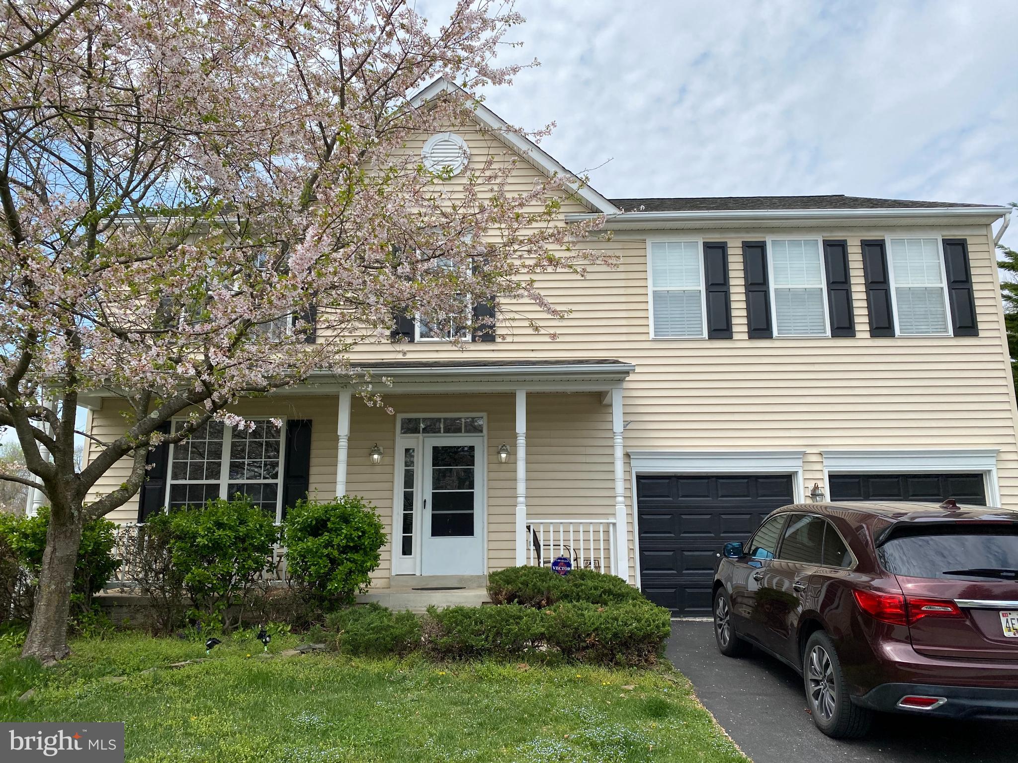 VILLAGES OF URBANA - Residential Lease