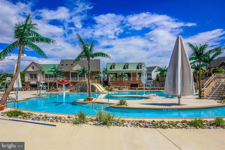 VILLAGES OF URBANA - Residential Lease