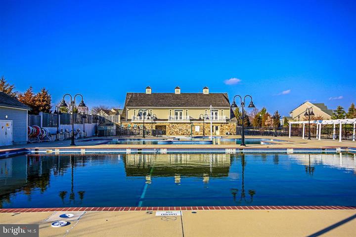 VILLAGES OF URBANA - Residential Lease