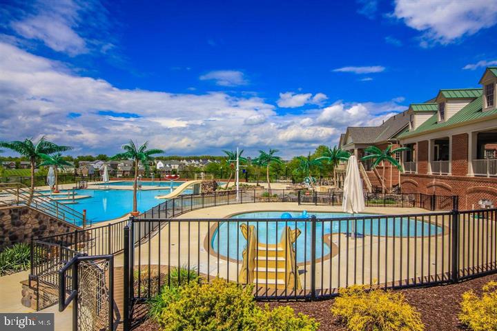 VILLAGES OF URBANA - Residential Lease