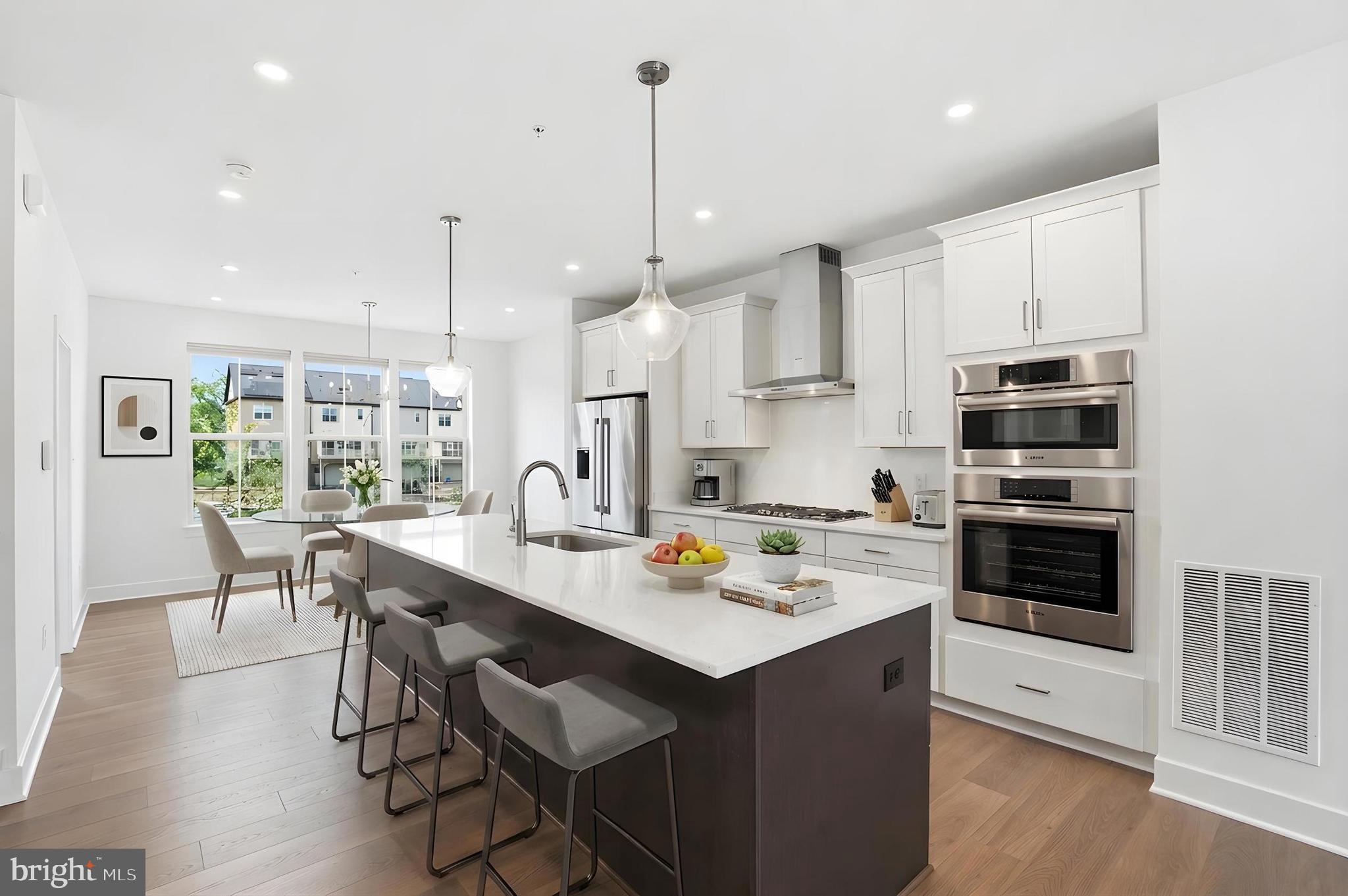 THE GROVE - Residential