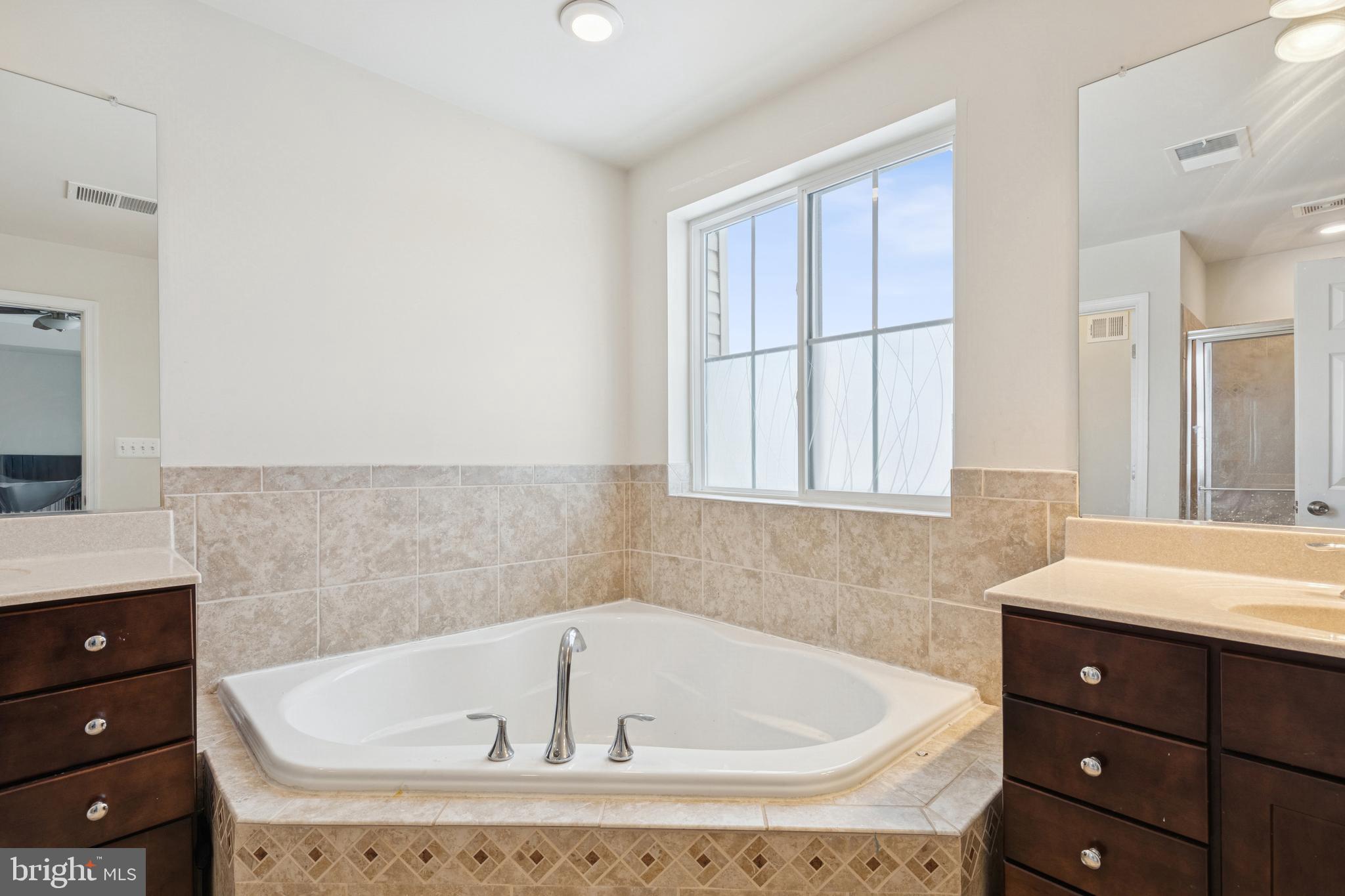 JEFFERSON PLACE - Residential