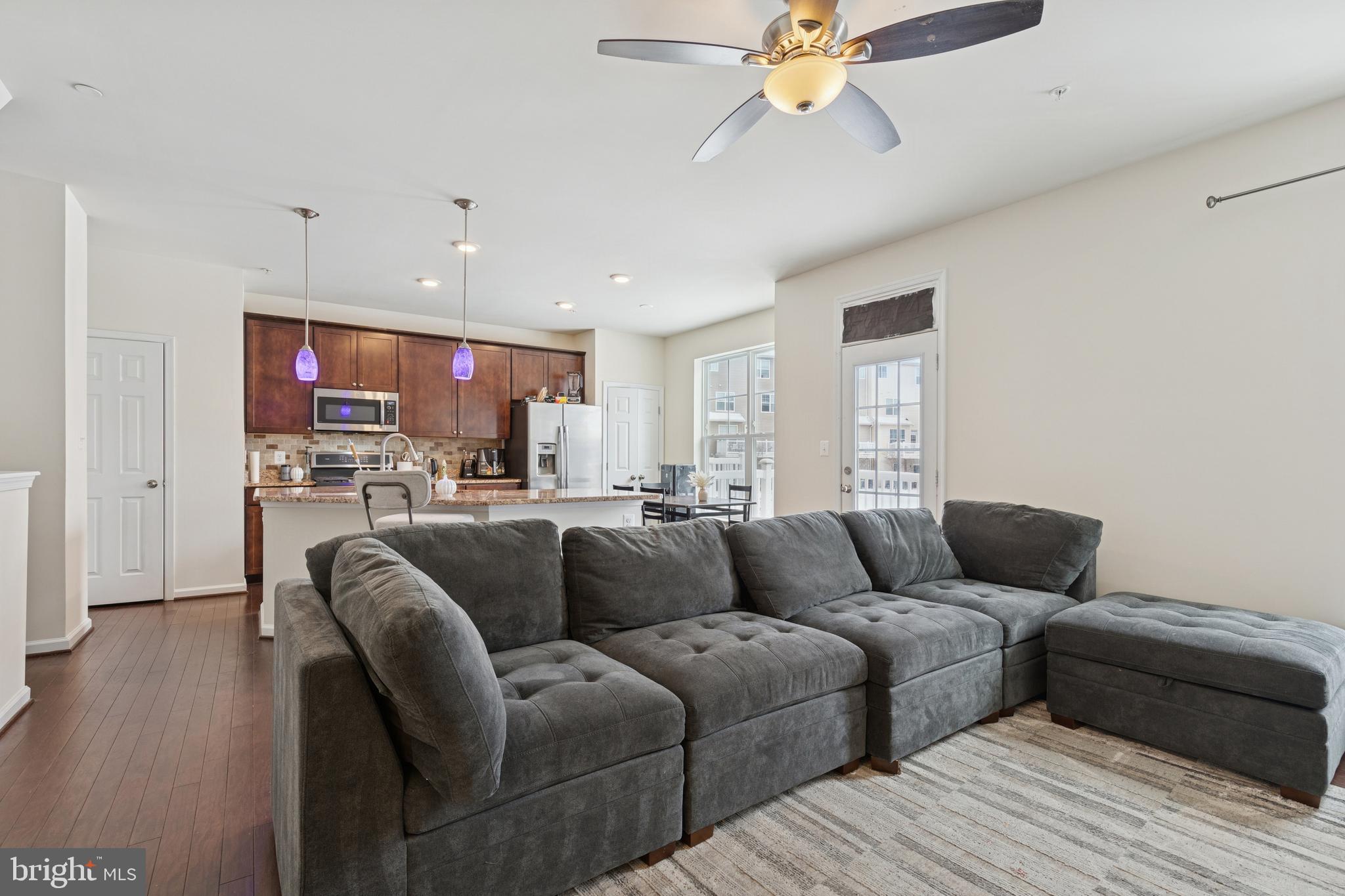 JEFFERSON PLACE - Residential