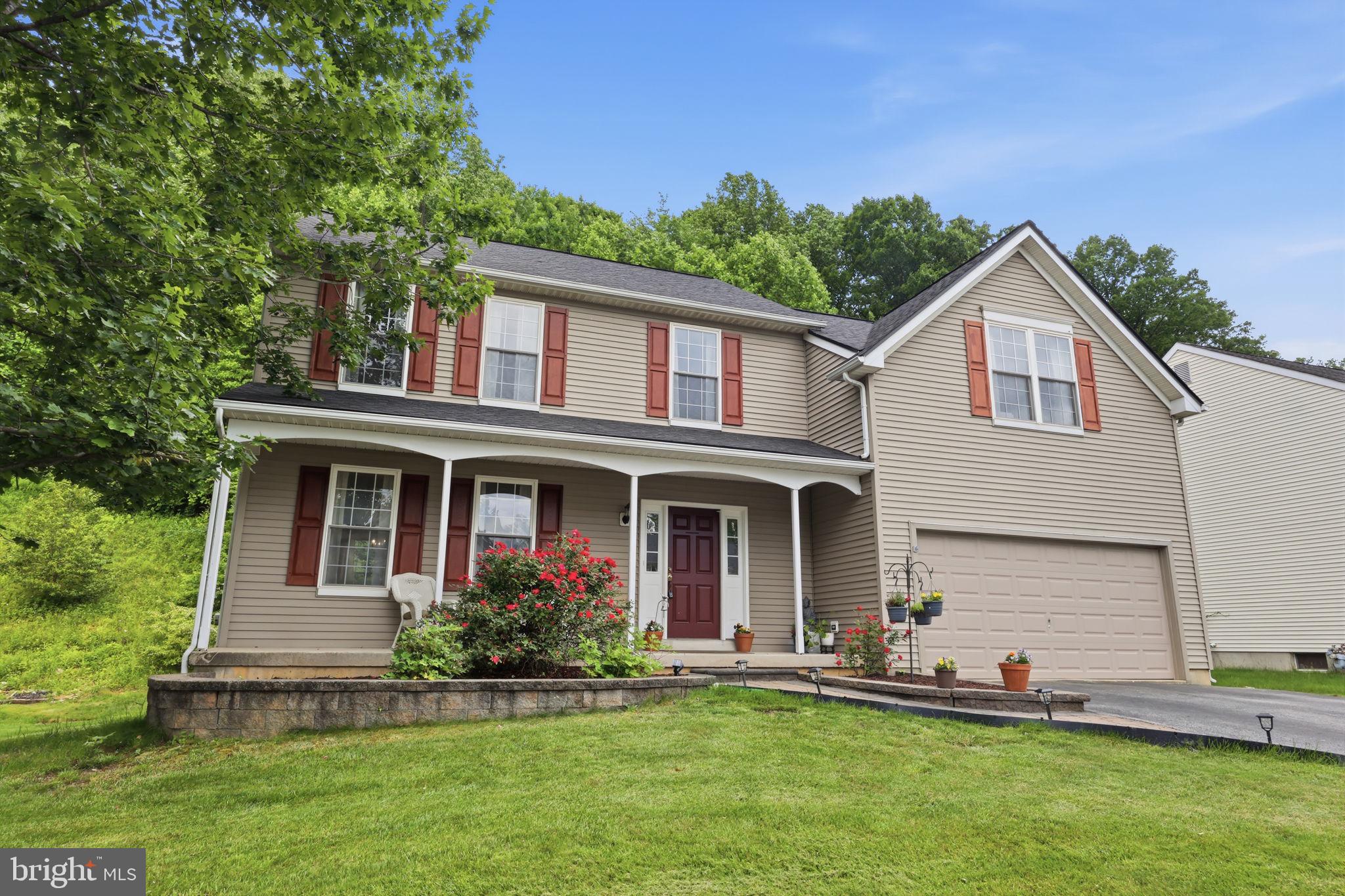 820 WINDRIDGE LANE