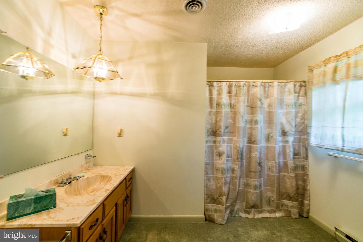 LAKEWOOD HILLS - Residential