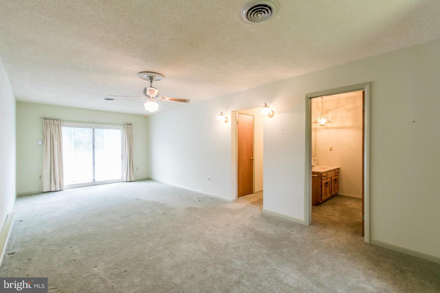 LAKEWOOD HILLS - Residential