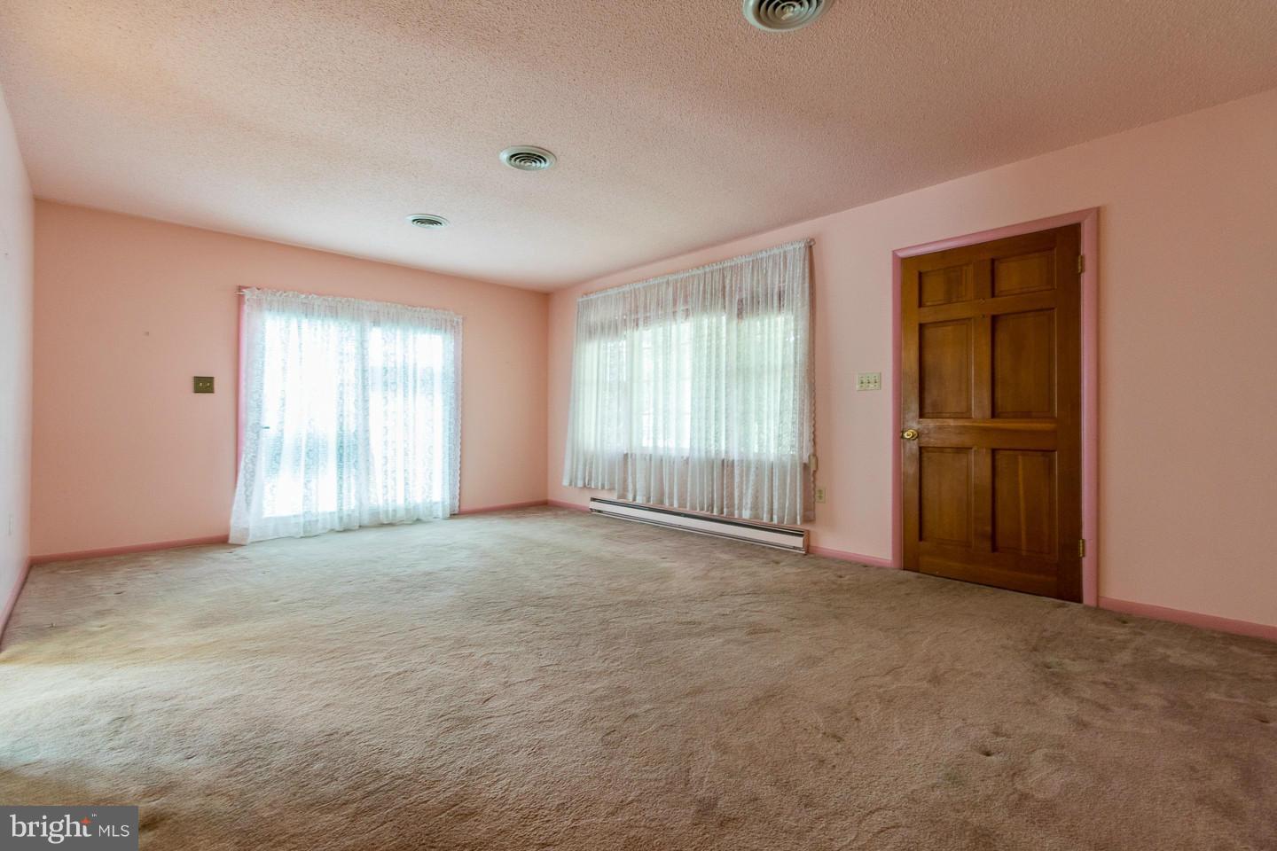 LAKEWOOD HILLS - Residential