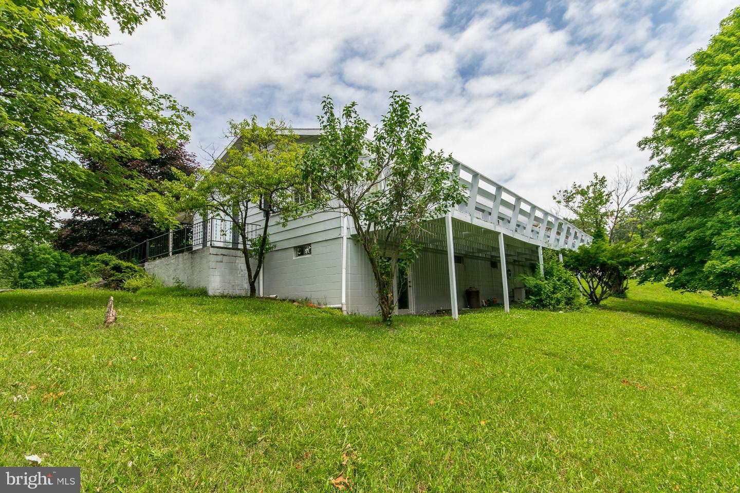 LAKEWOOD HILLS - Residential