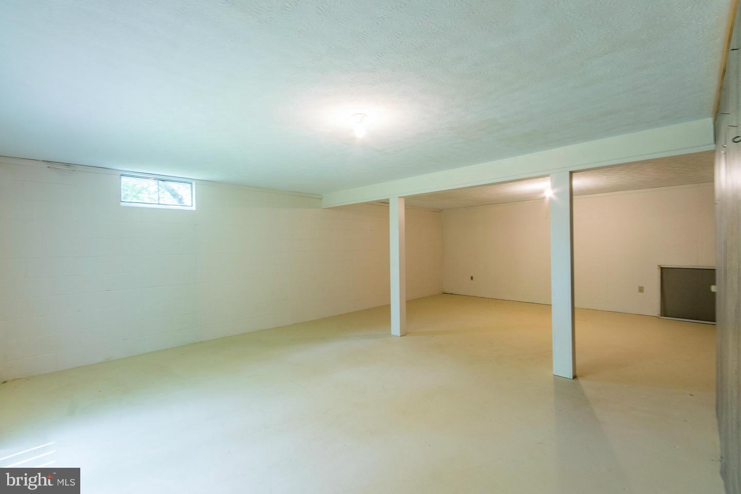 LAKEWOOD HILLS - Residential