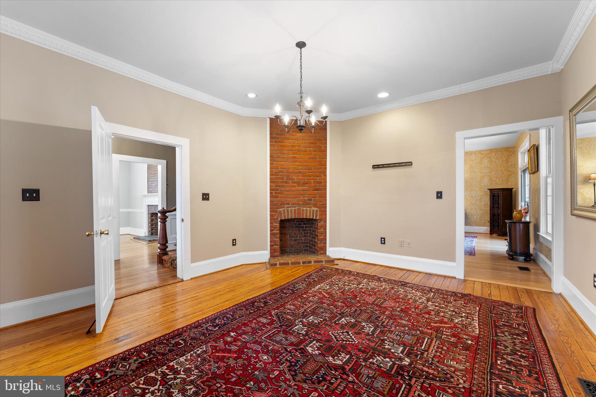 PAEONIAN SPRINGS - Residential