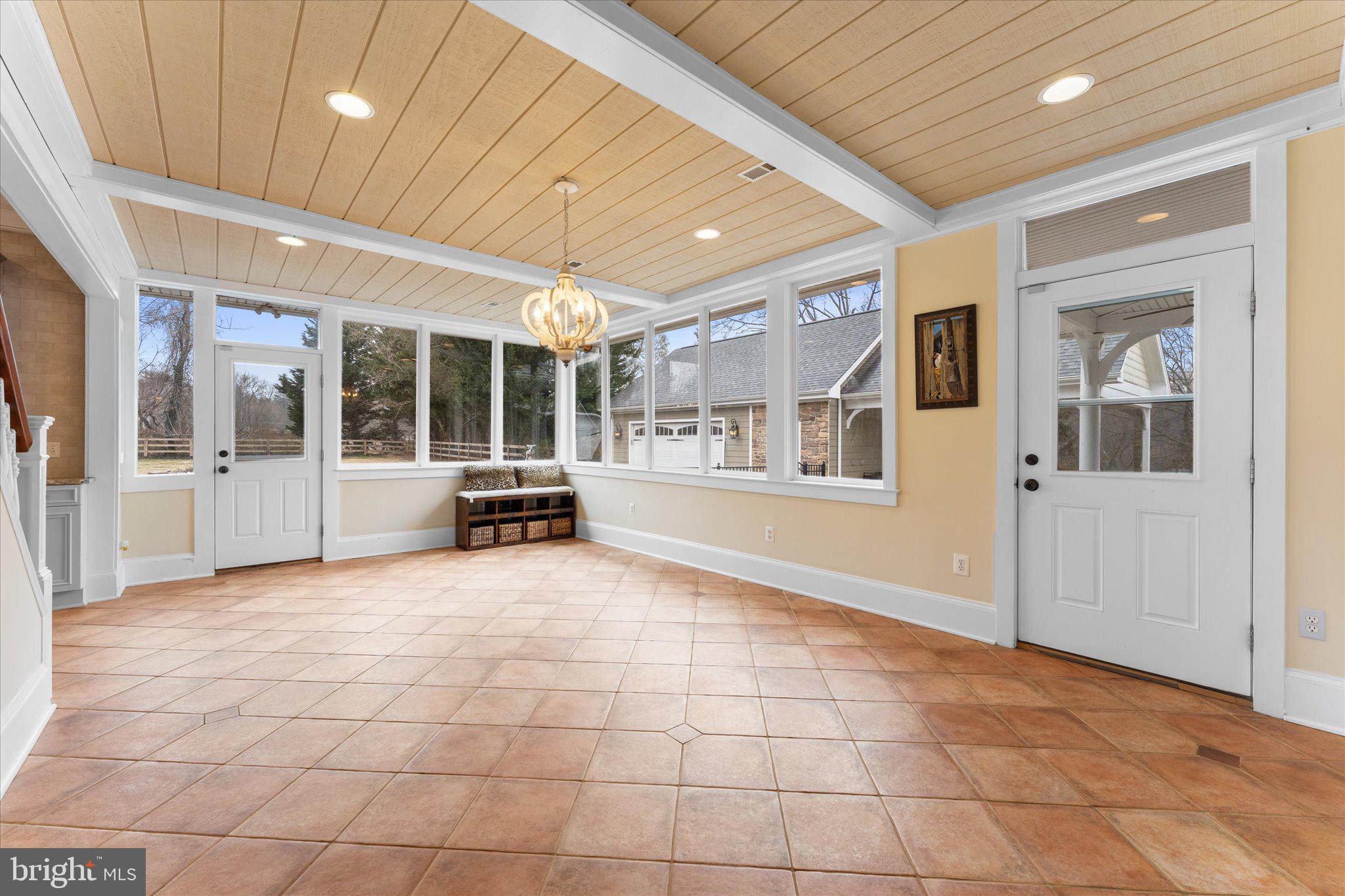 PAEONIAN SPRINGS - Residential