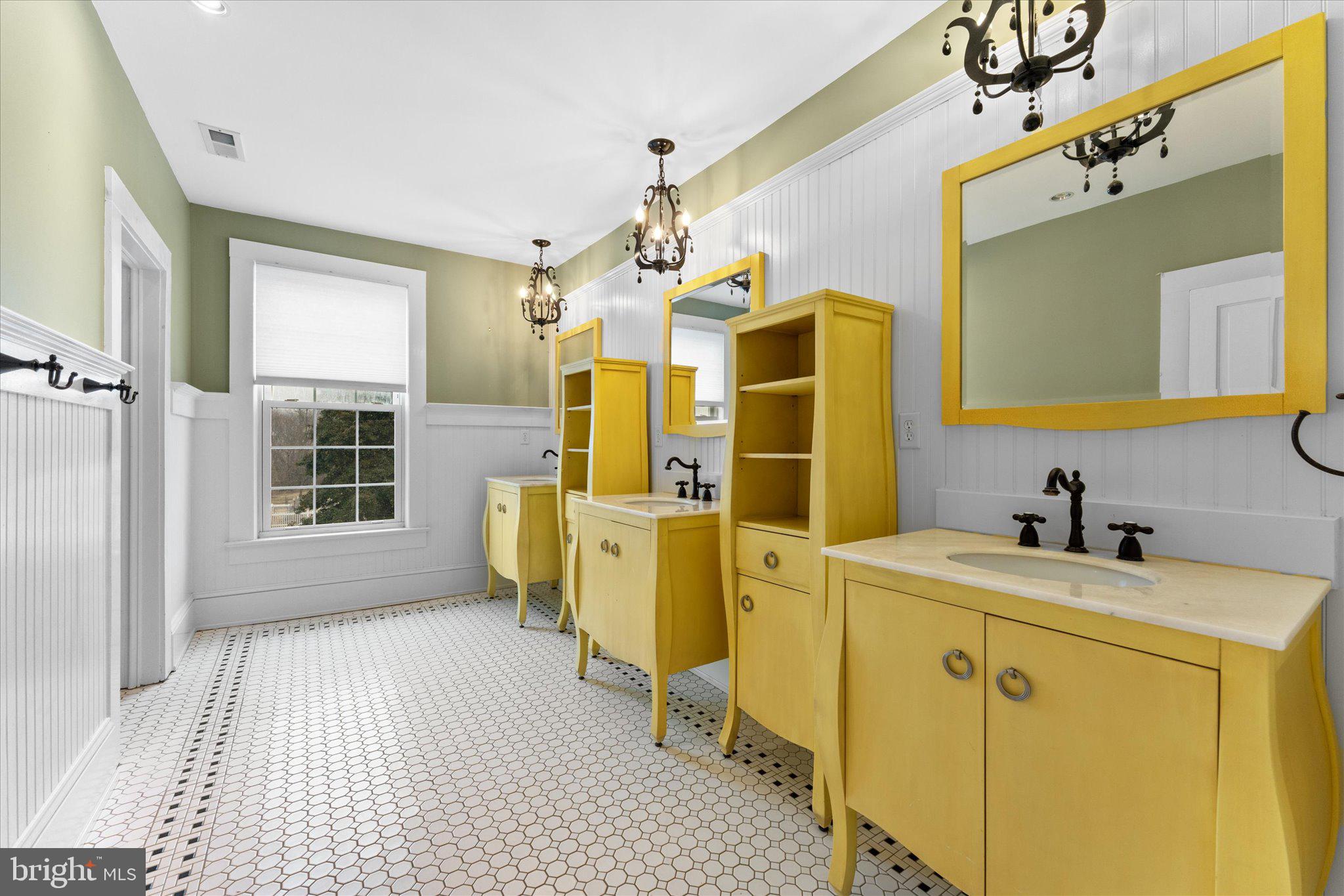 PAEONIAN SPRINGS - Residential