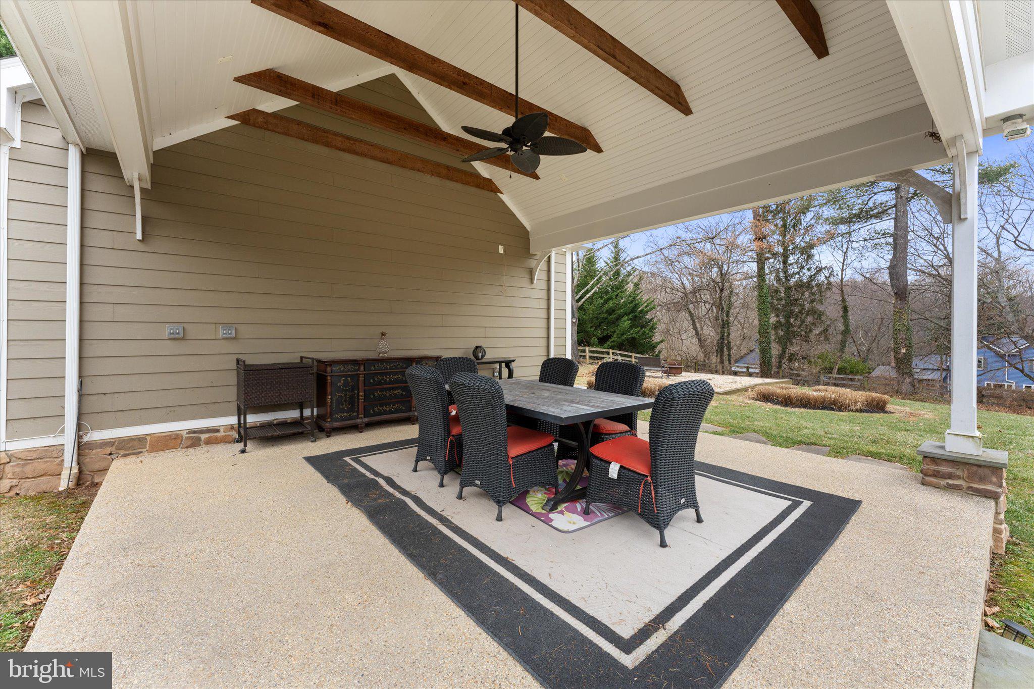 PAEONIAN SPRINGS - Residential