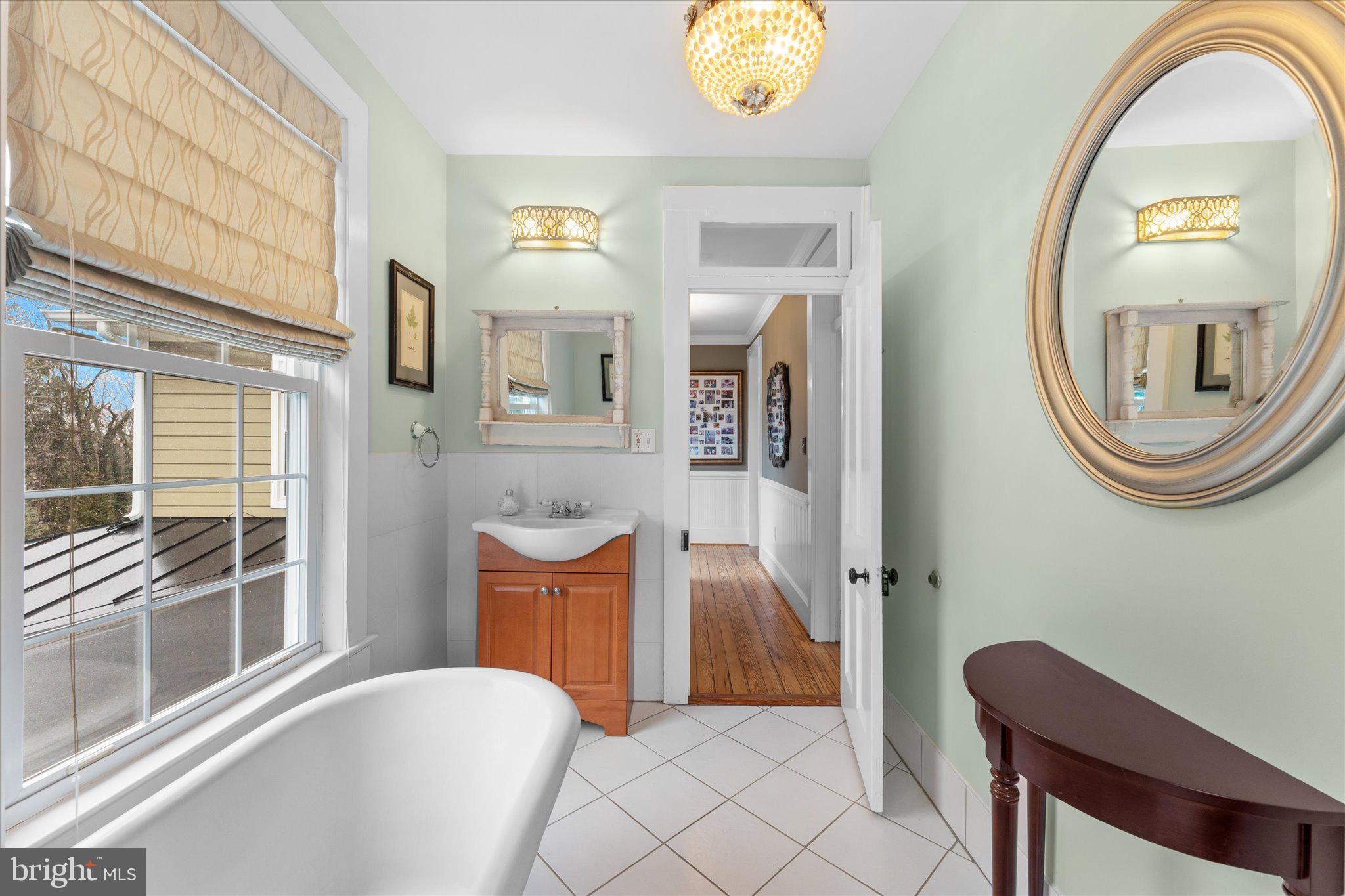 PAEONIAN SPRINGS - Residential