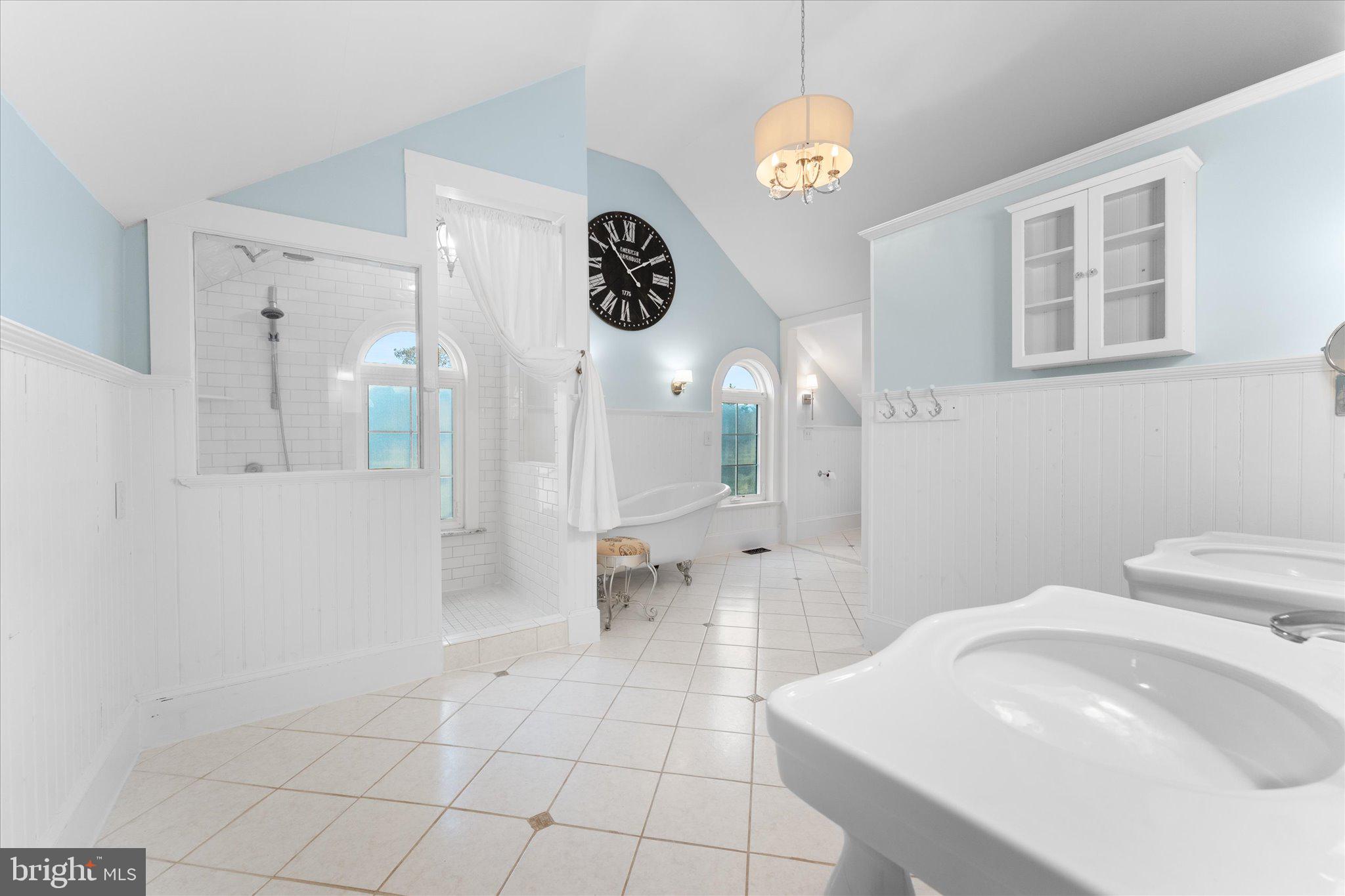 PAEONIAN SPRINGS - Residential