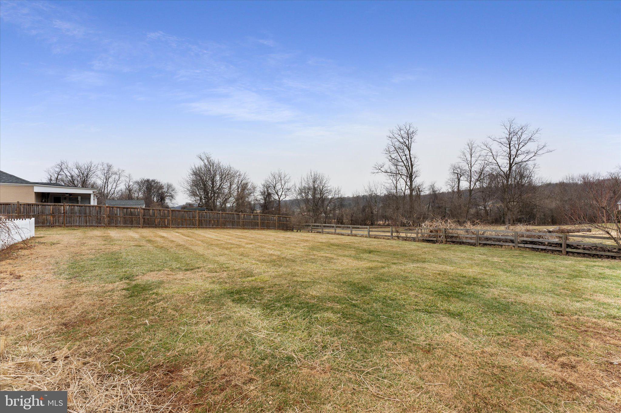 PAEONIAN SPRINGS - Residential