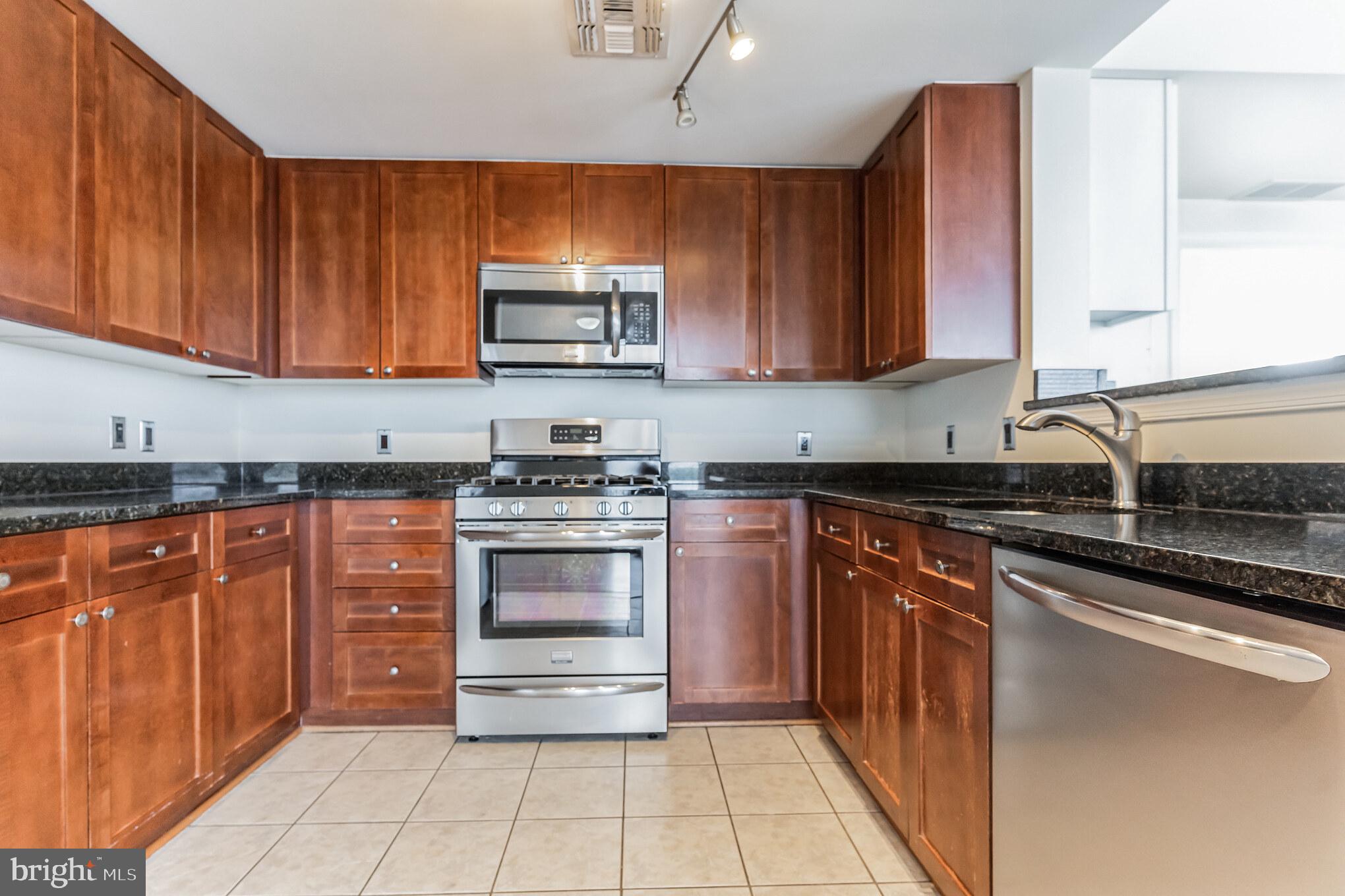 CRESCENT - Residential