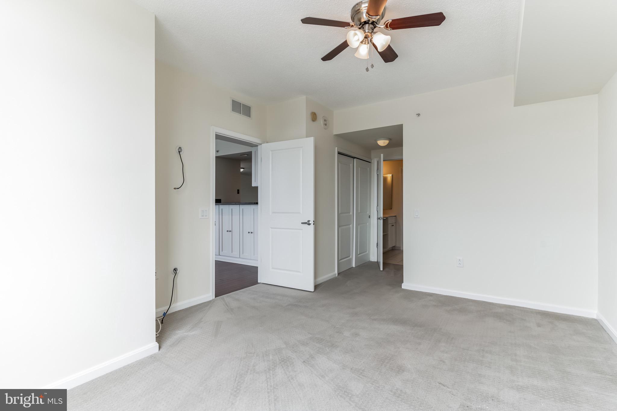 CRESCENT - Residential