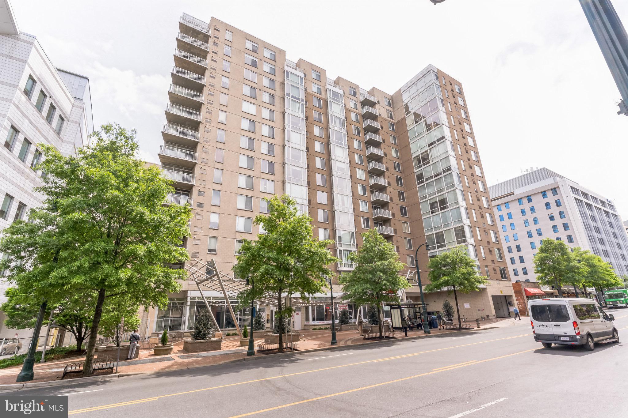 CRESCENT - Residential