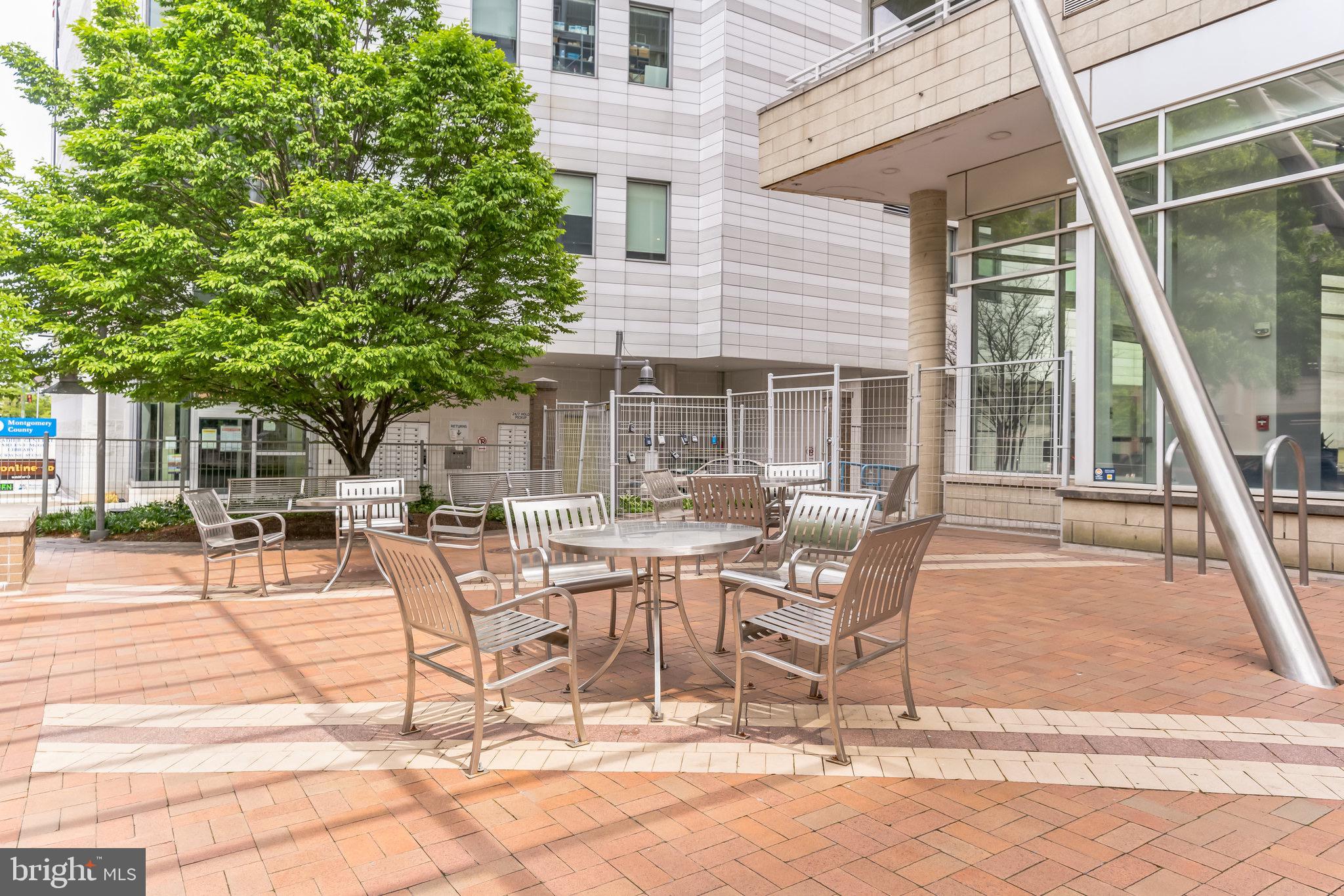 CRESCENT - Residential