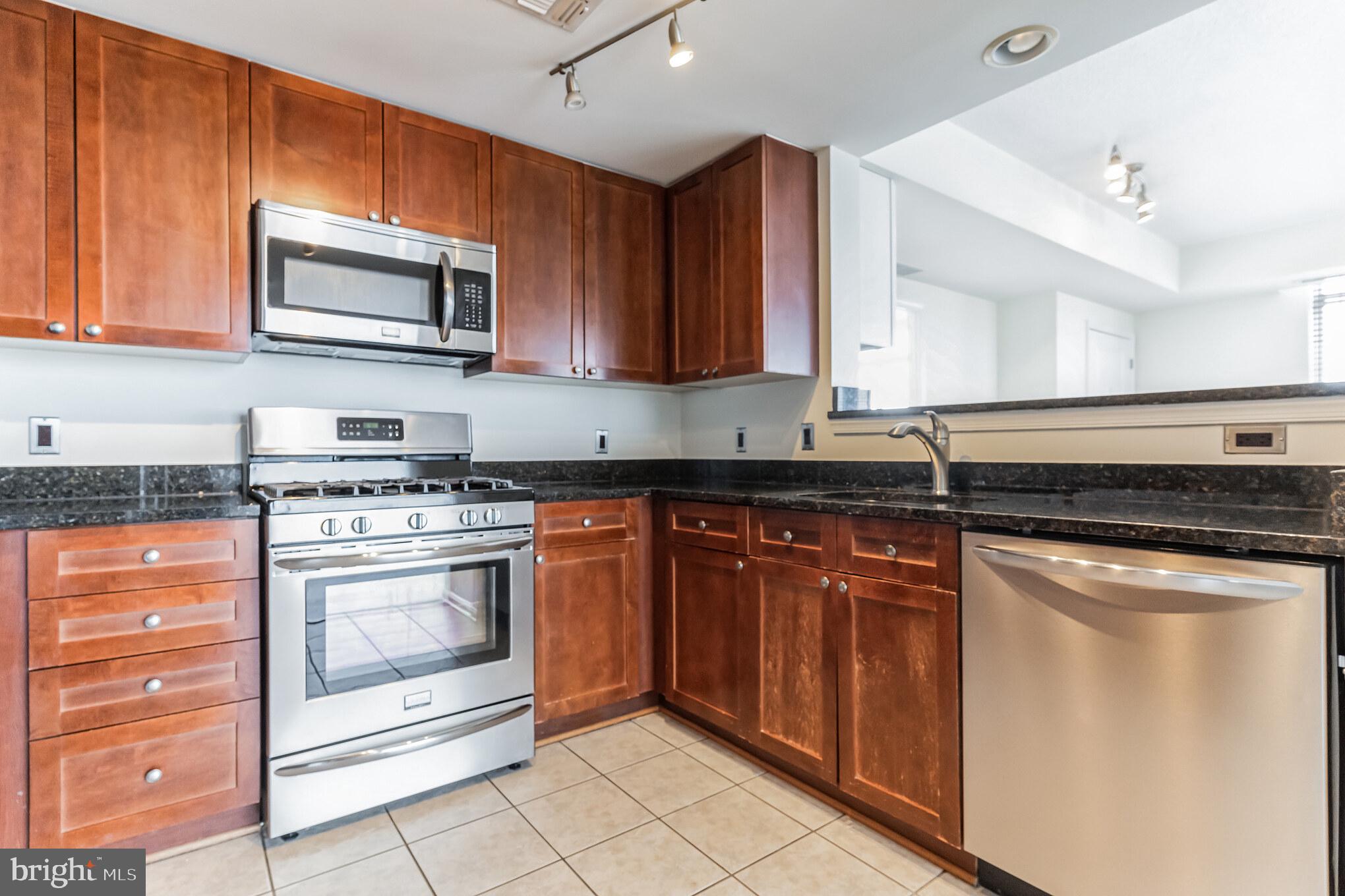 CRESCENT - Residential