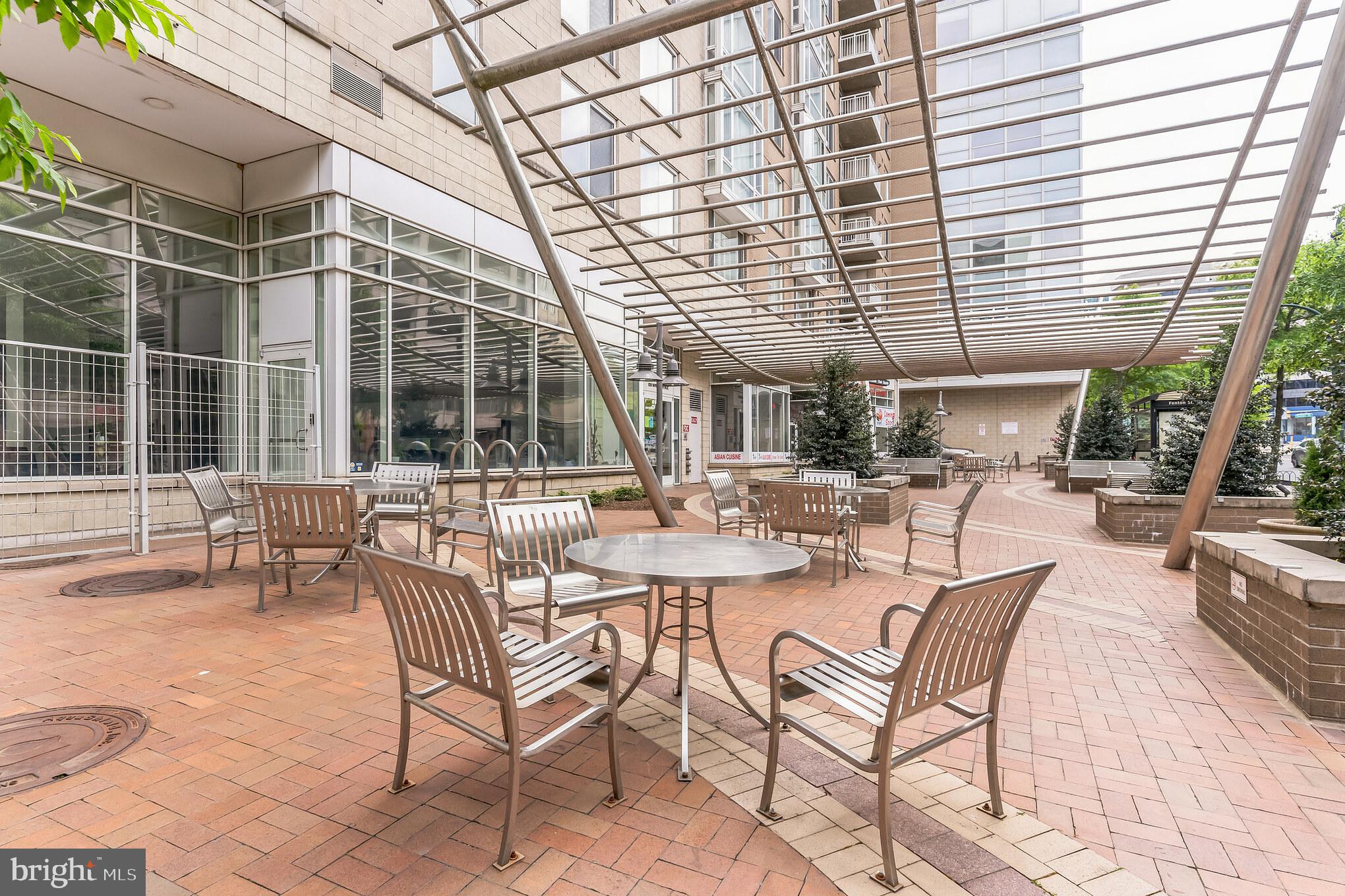 CRESCENT - Residential