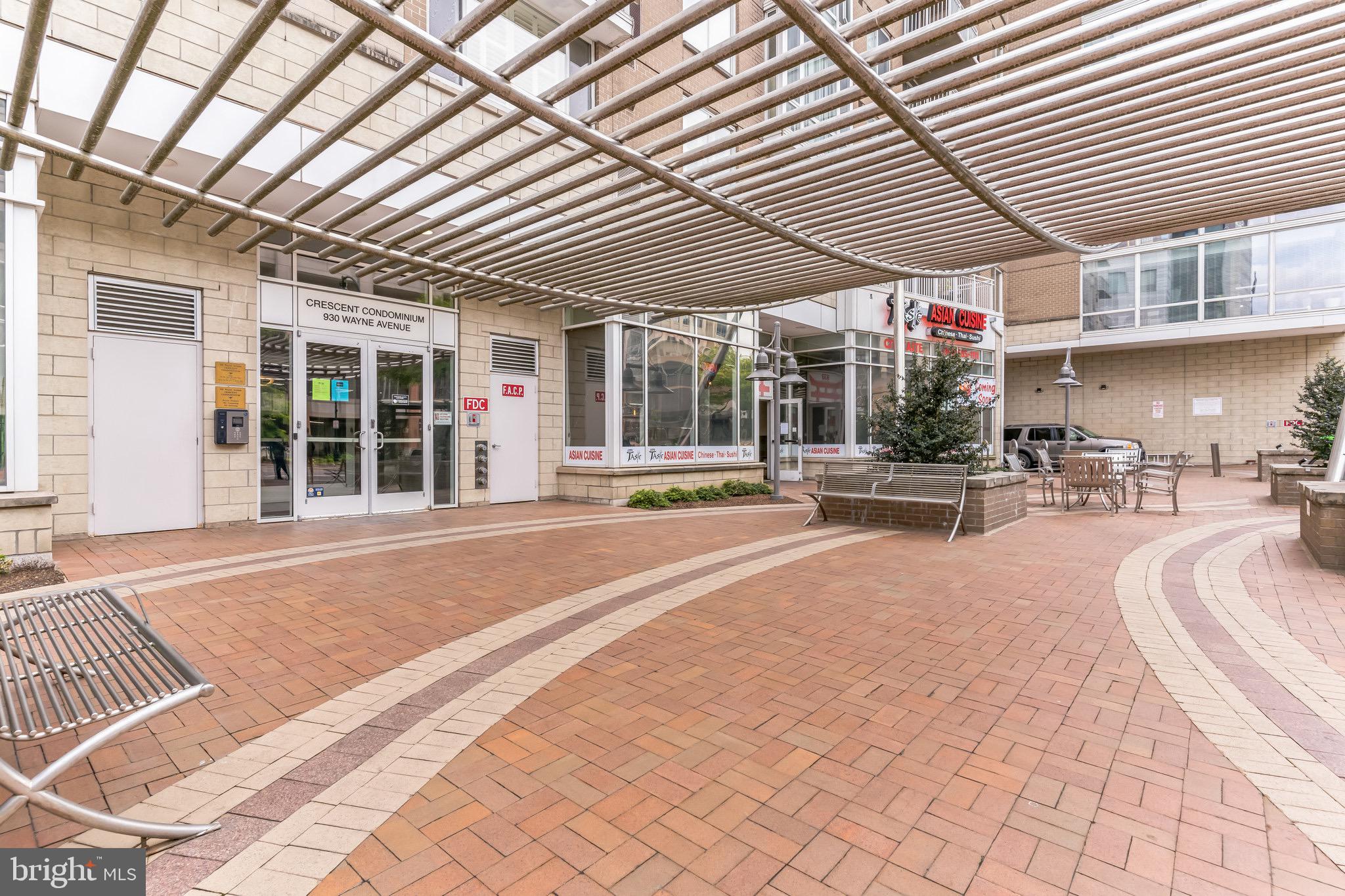 CRESCENT - Residential