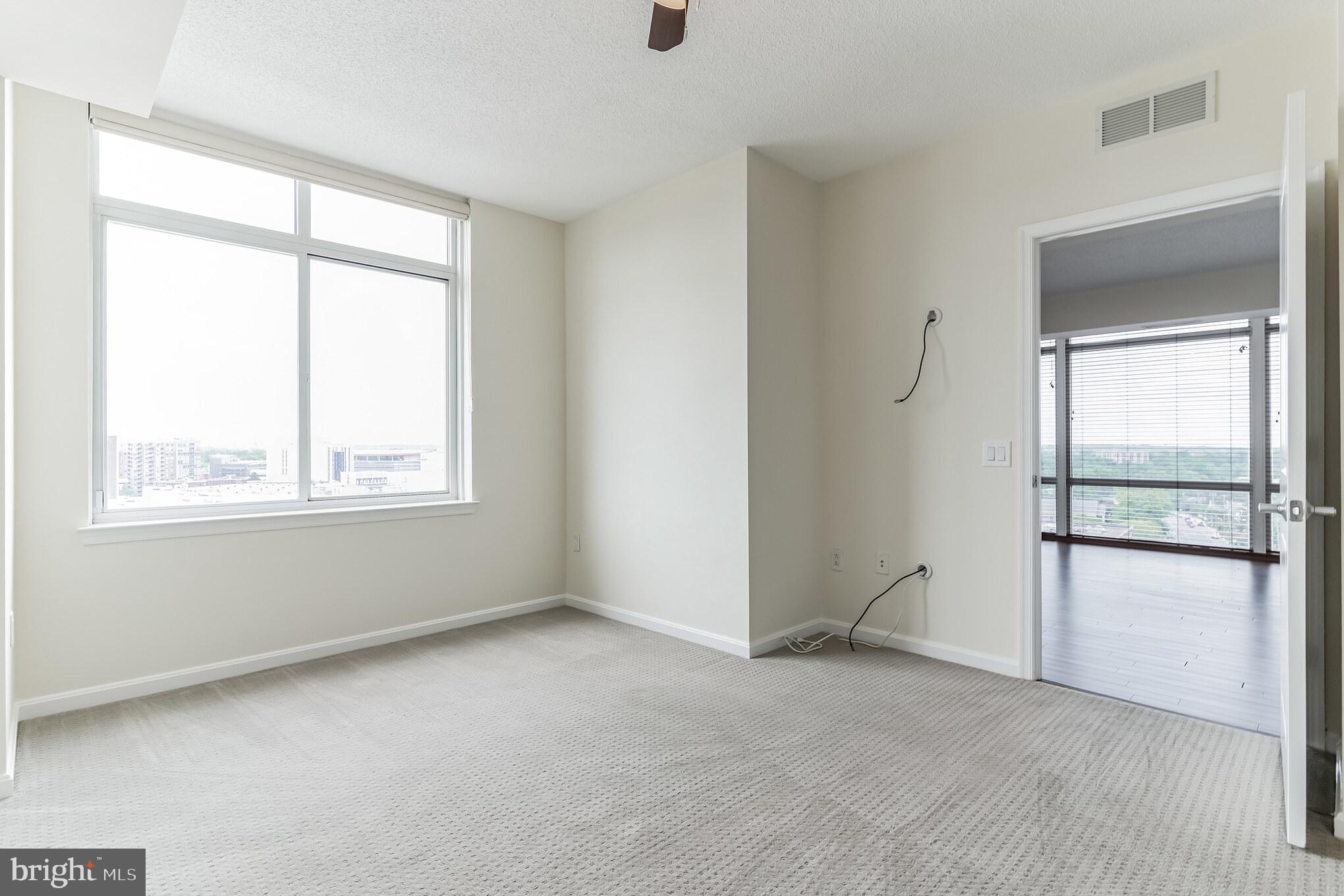 CRESCENT - Residential