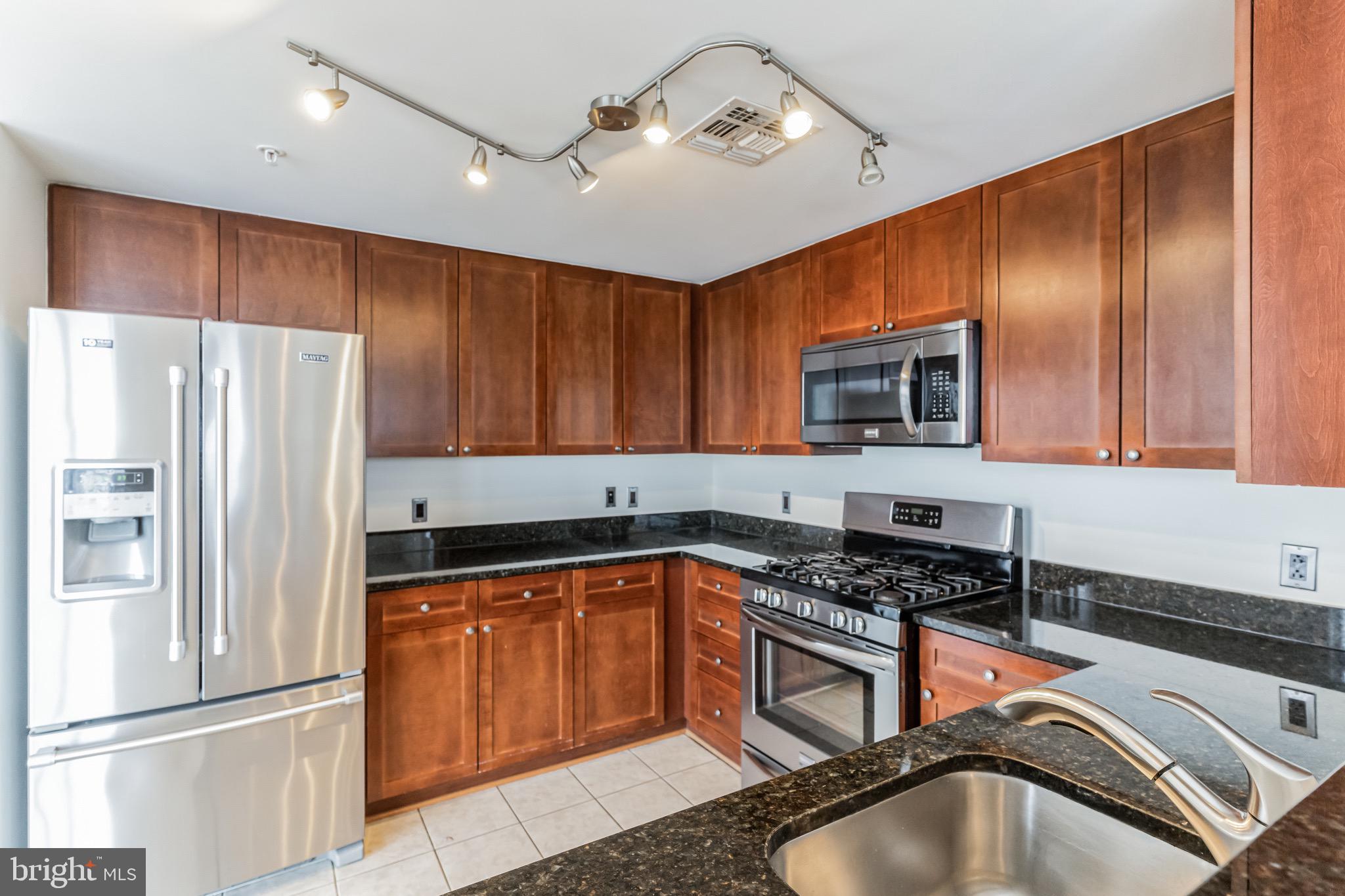 CRESCENT - Residential