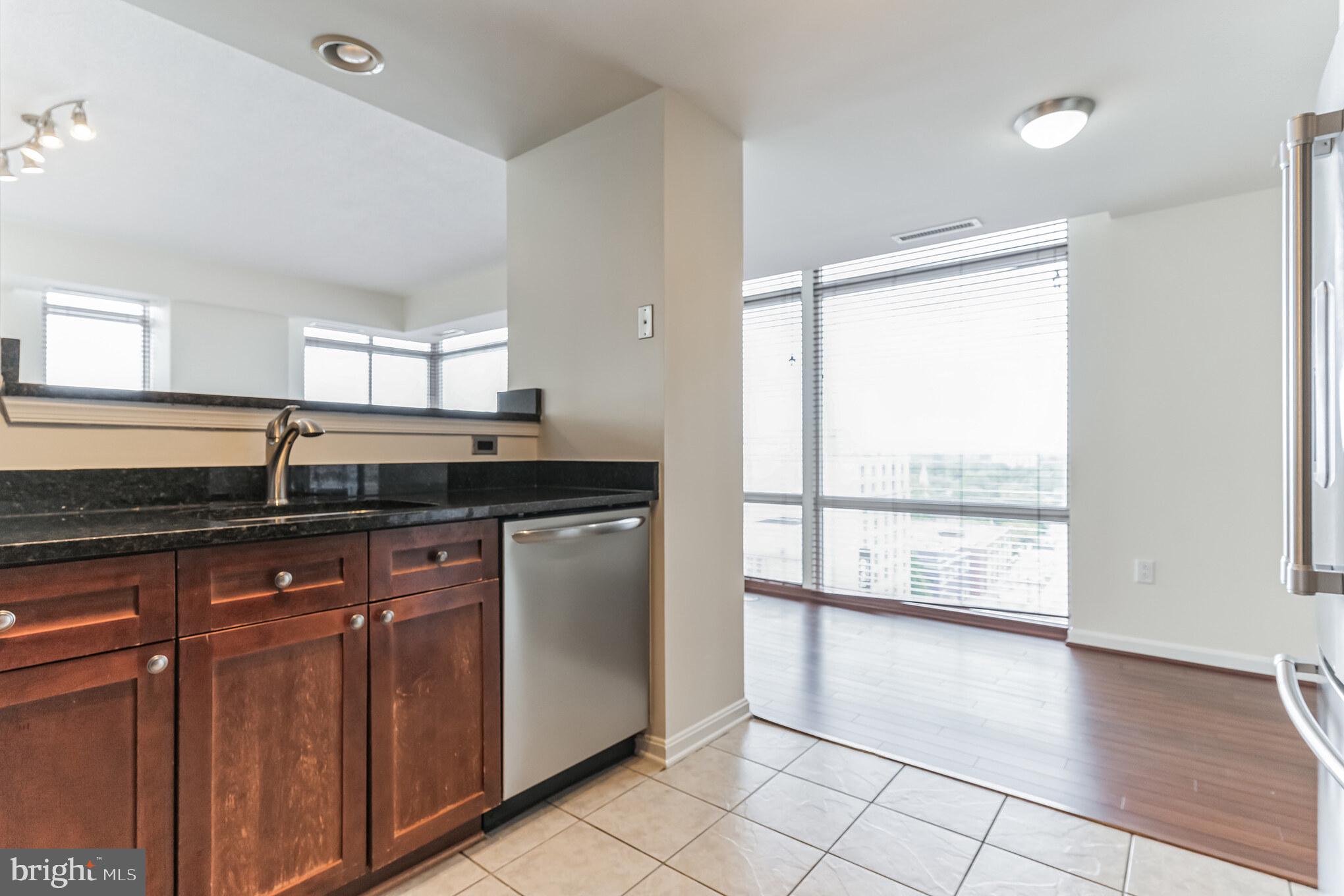 CRESCENT - Residential