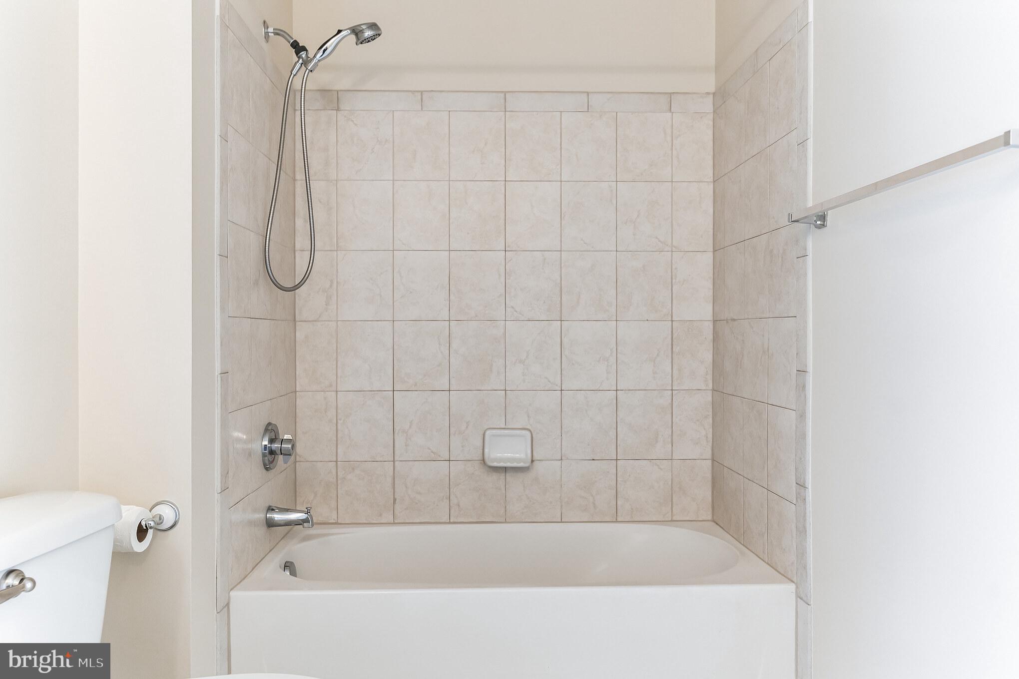 CRESCENT - Residential