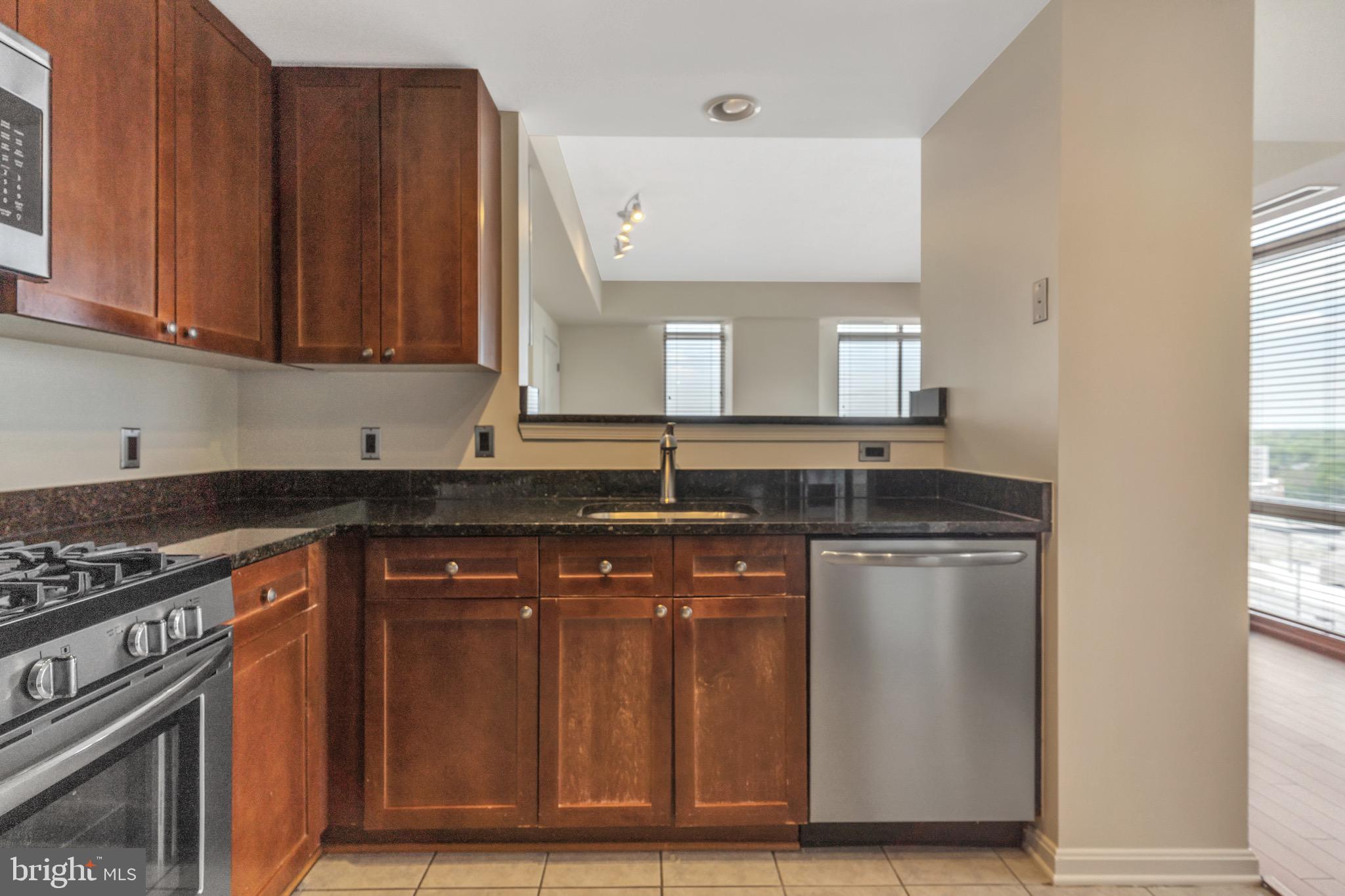 CRESCENT - Residential