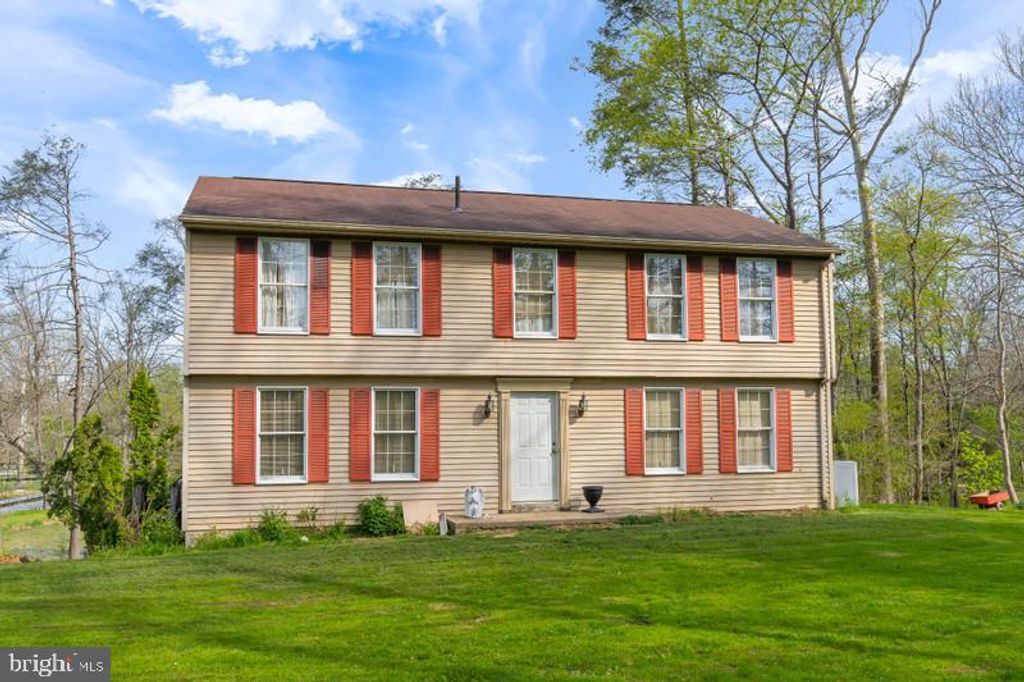 Photo of 833 N Old Road, Strasburg, PA 17579 (MLS # PALA2049906)