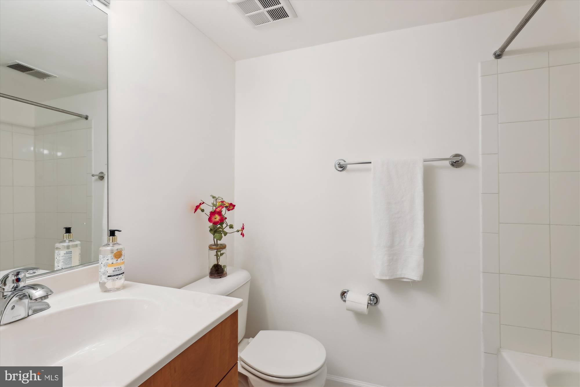 THE LANDING AT SPA CREEK - Residential