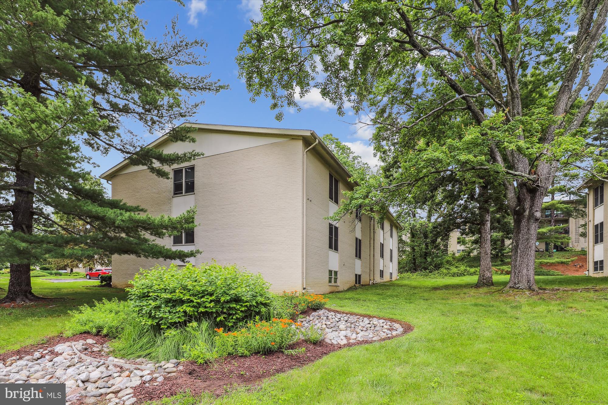 THE LANDING AT SPA CREEK - Residential