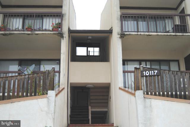 TREETOP CONDO - Residential