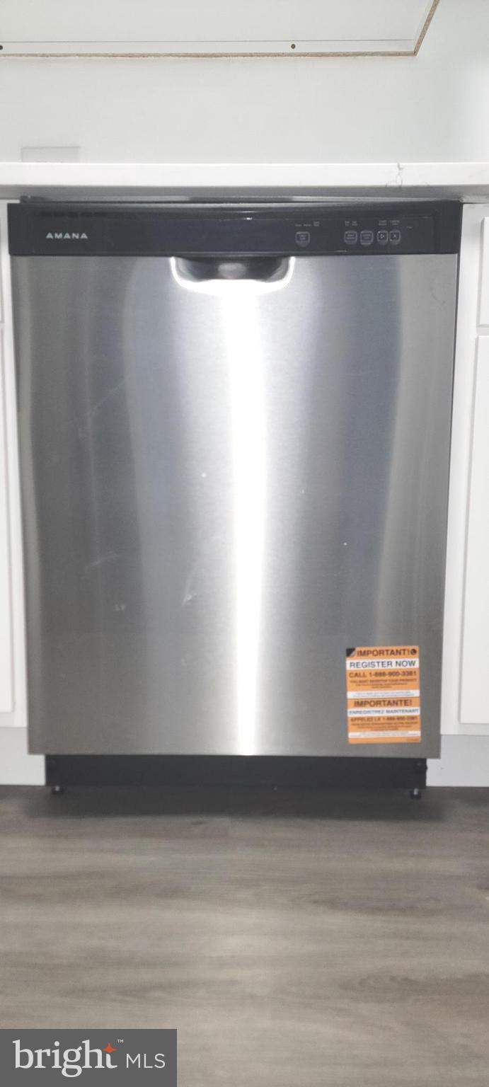 TREETOP CONDO - Residential