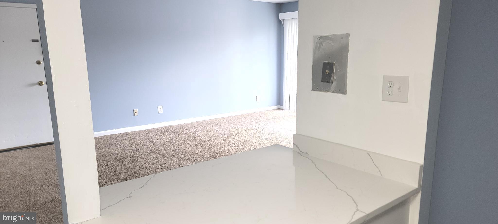 TREETOP CONDO - Residential