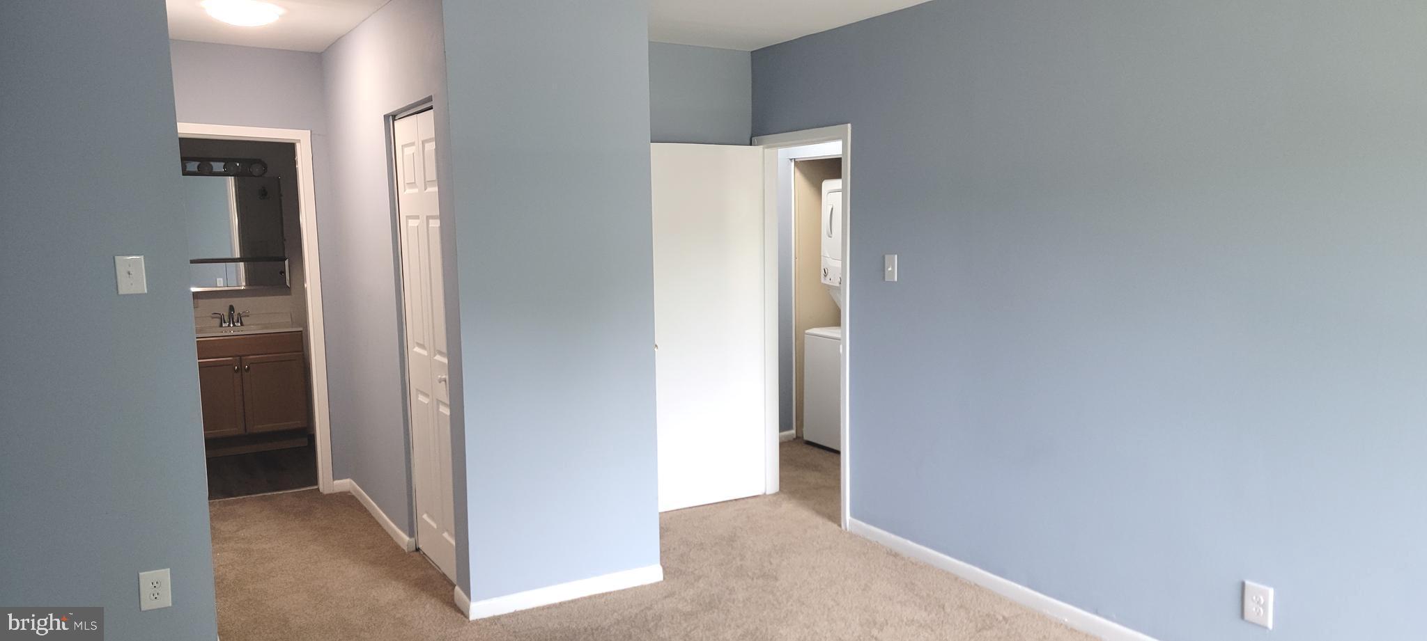 TREETOP CONDO - Residential