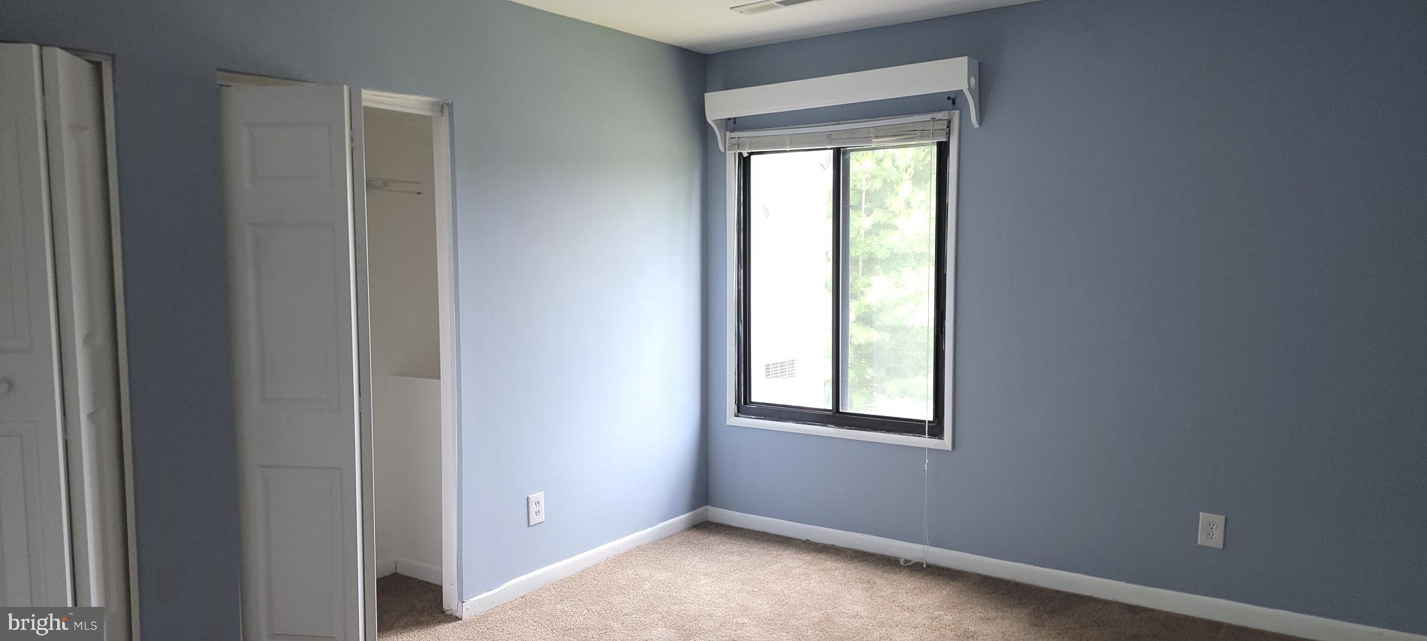 TREETOP CONDO - Residential