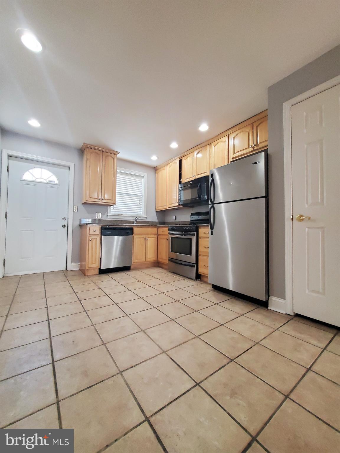 GRADUATE HOSPITAL - Residential