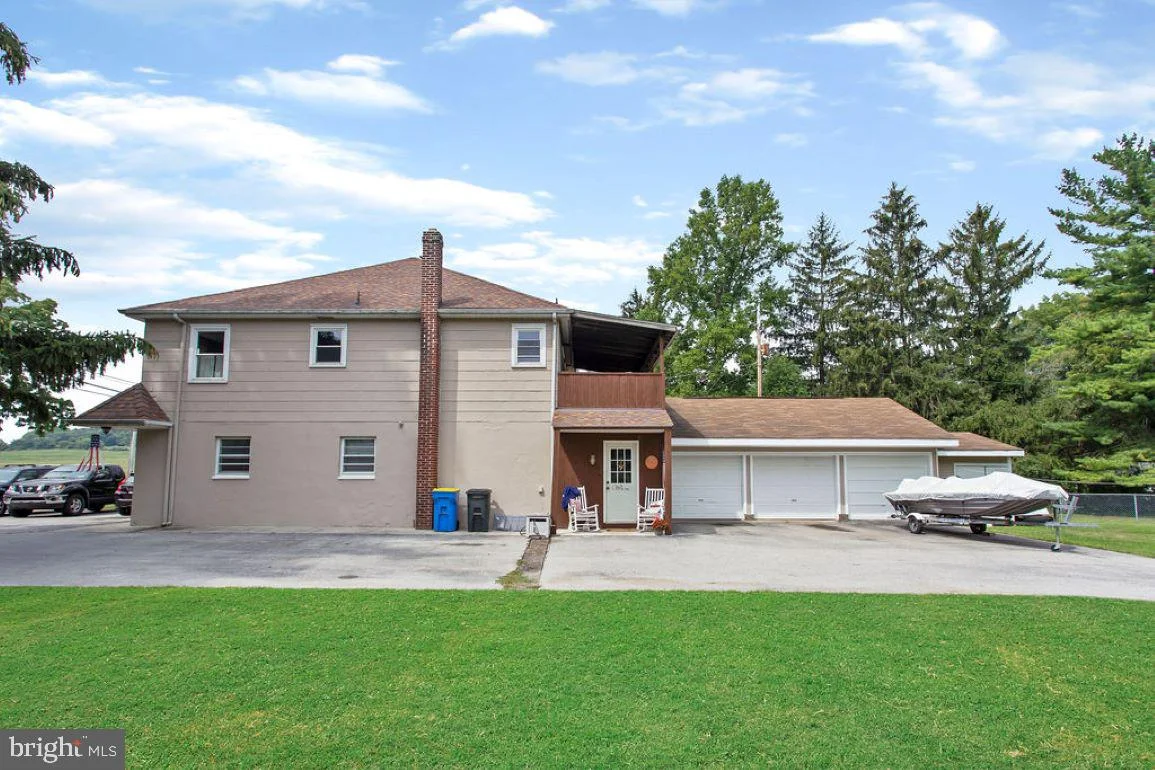 5555 Lincoln Hwy W, Thomasville, PA 17364