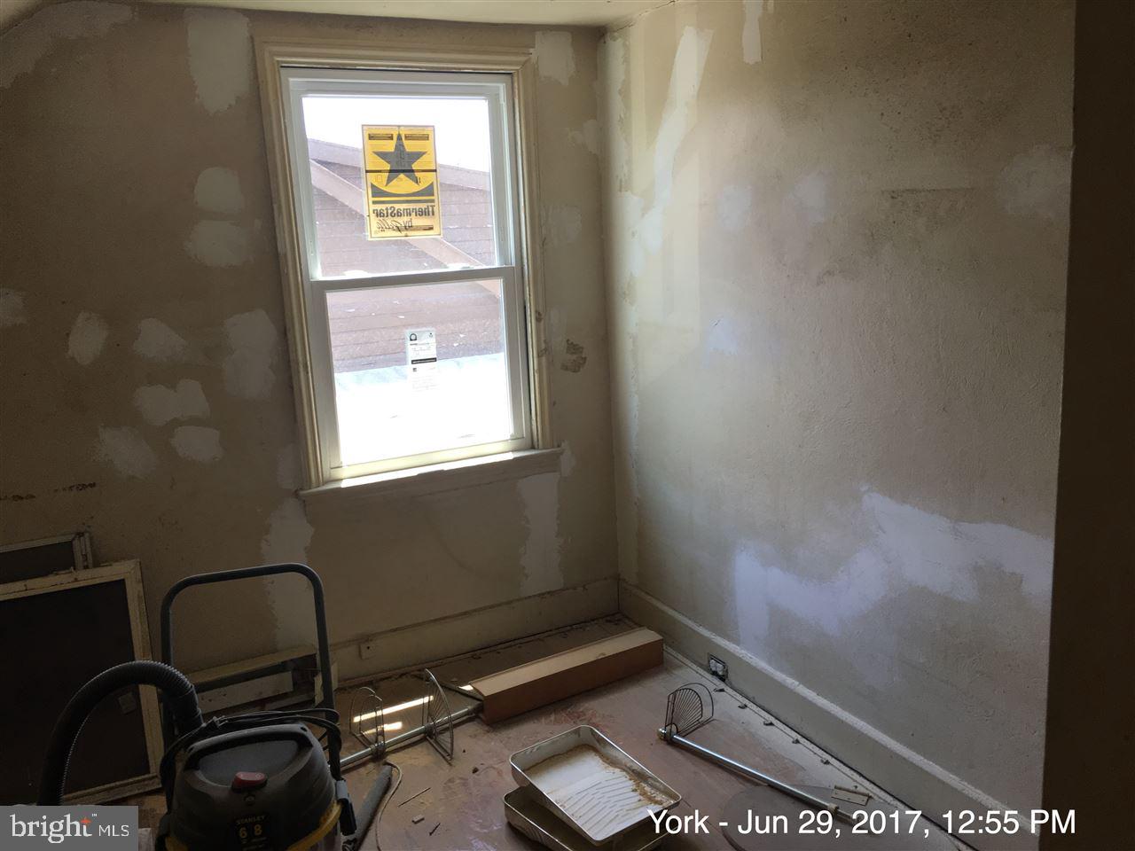 LINCOLN PARK - Residential