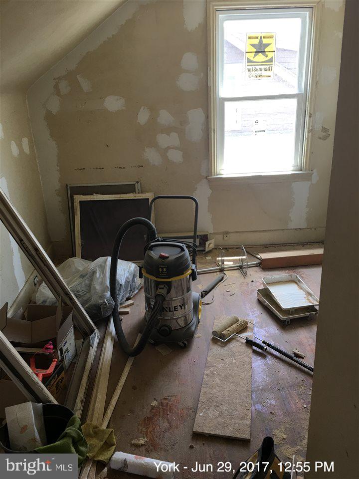 LINCOLN PARK - Residential