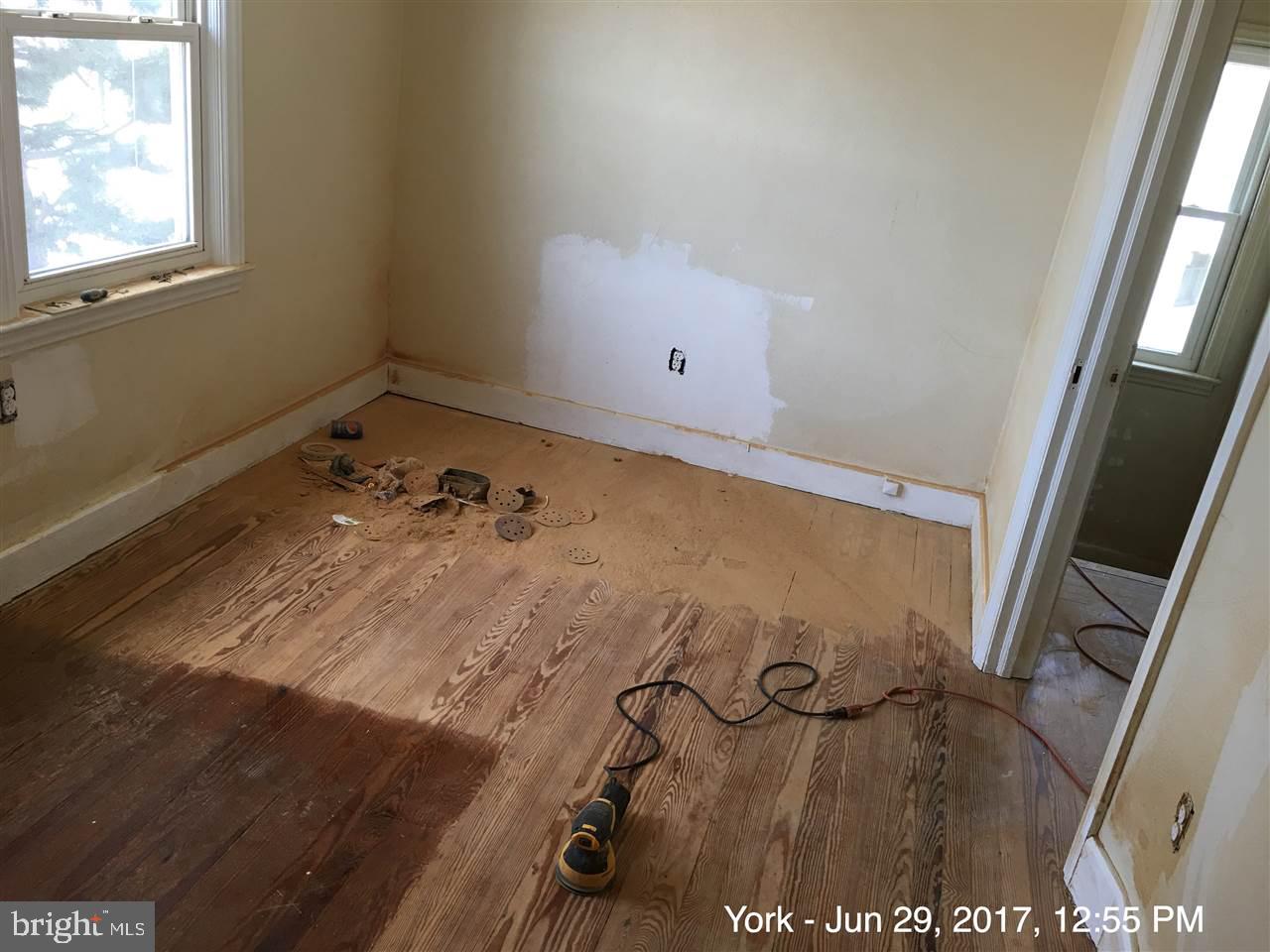 LINCOLN PARK - Residential