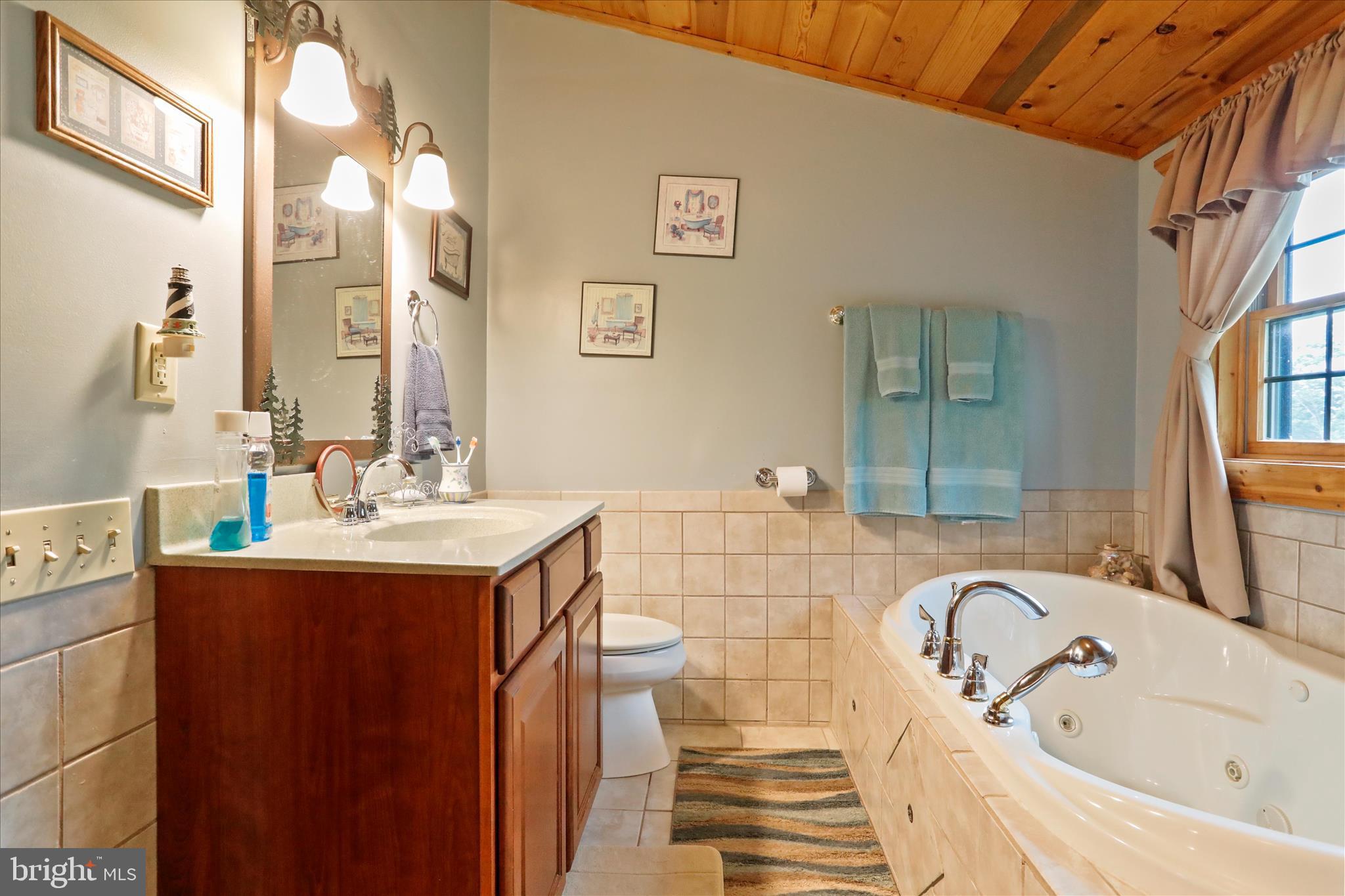 SMOKE HOLE LEGENDS - Residential