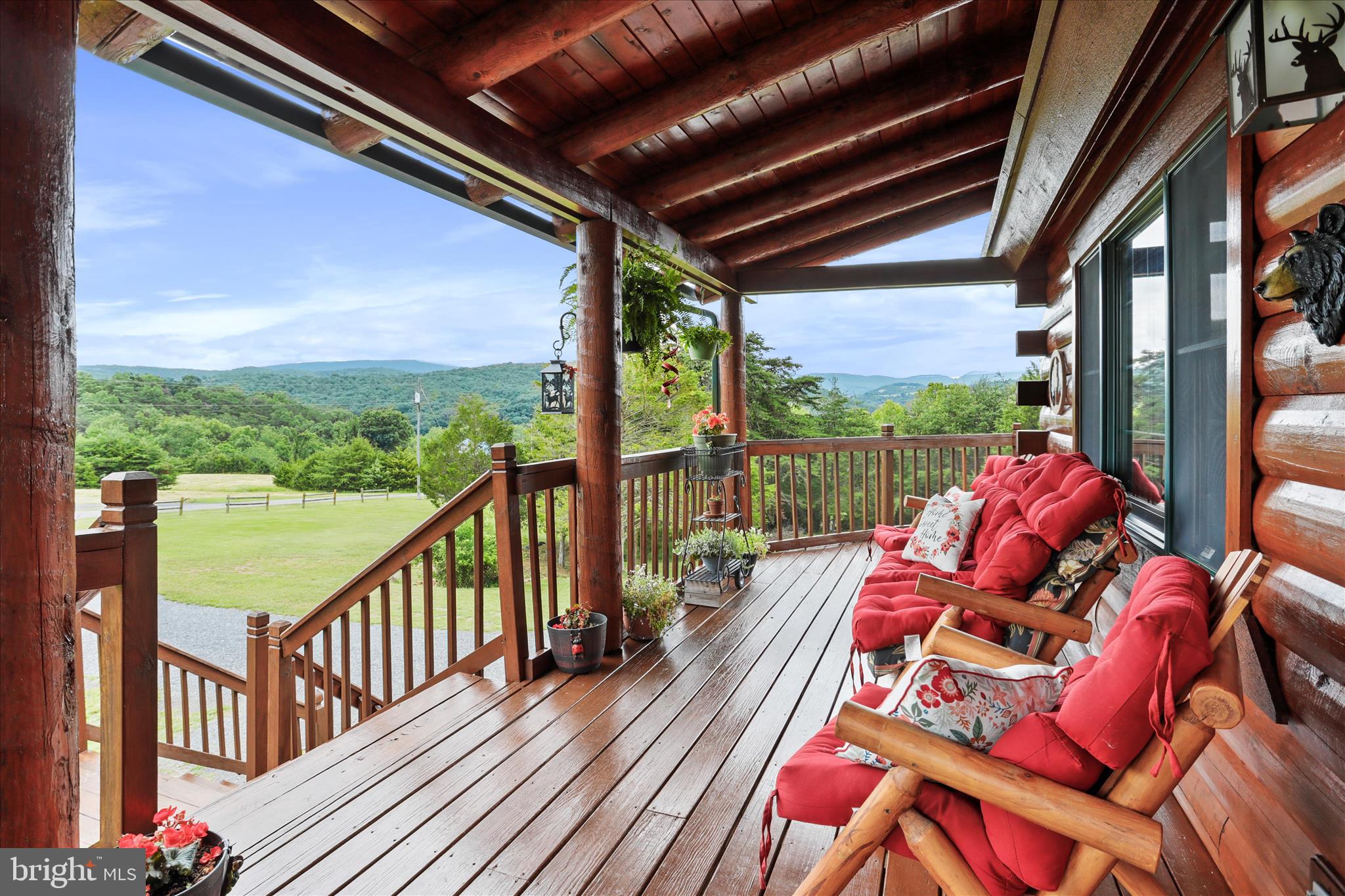 SMOKE HOLE LEGENDS - Residential