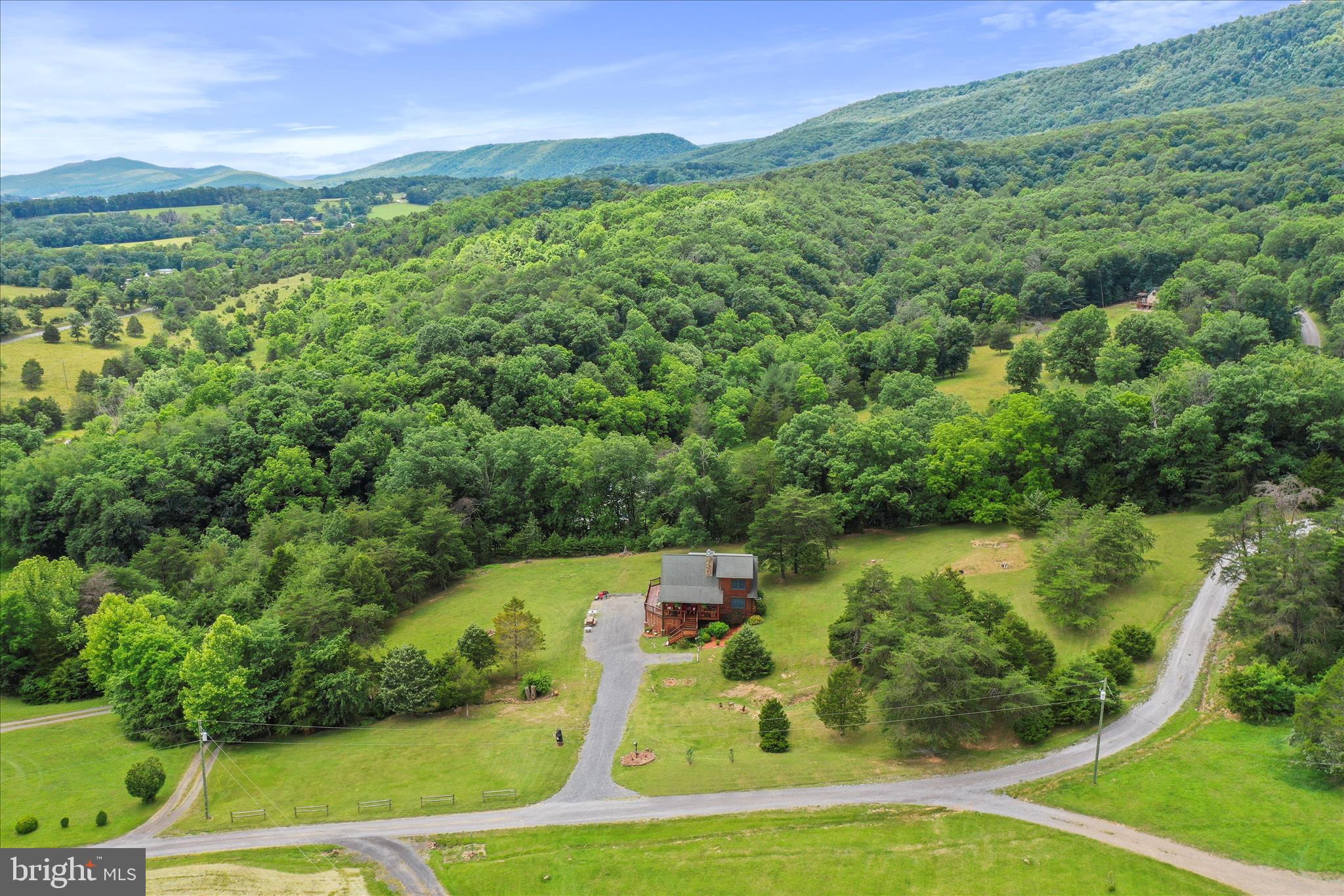 SMOKE HOLE LEGENDS - Residential