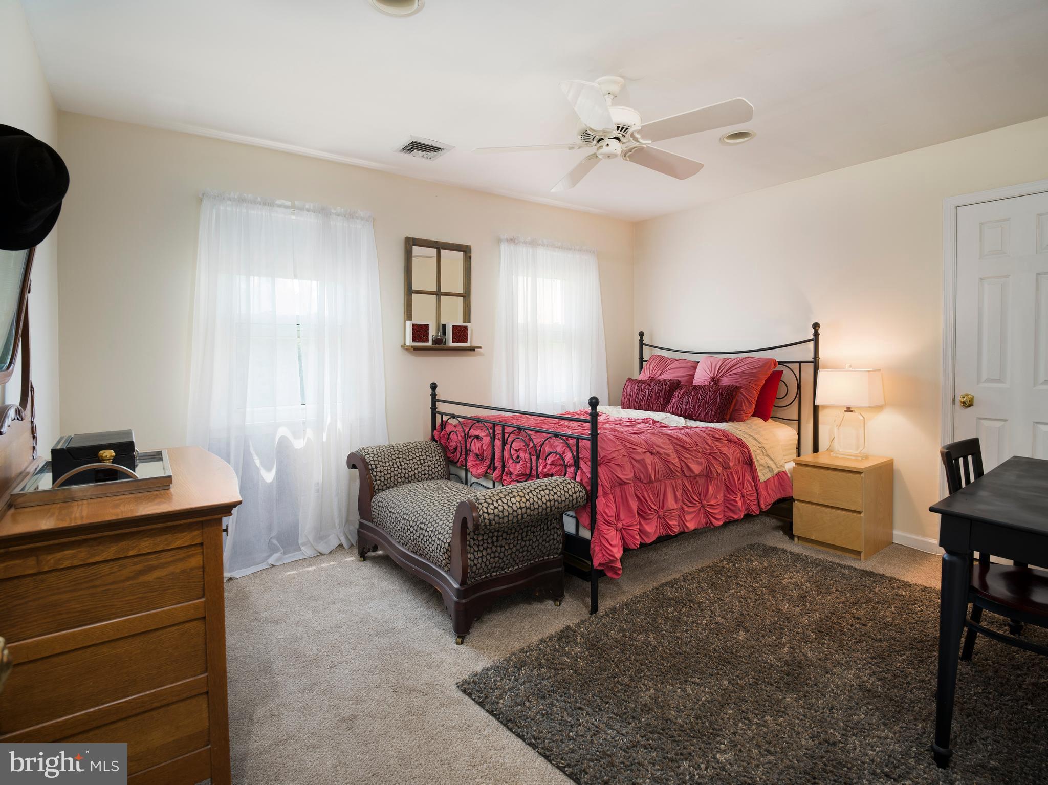 FOX FIELDS - Residential